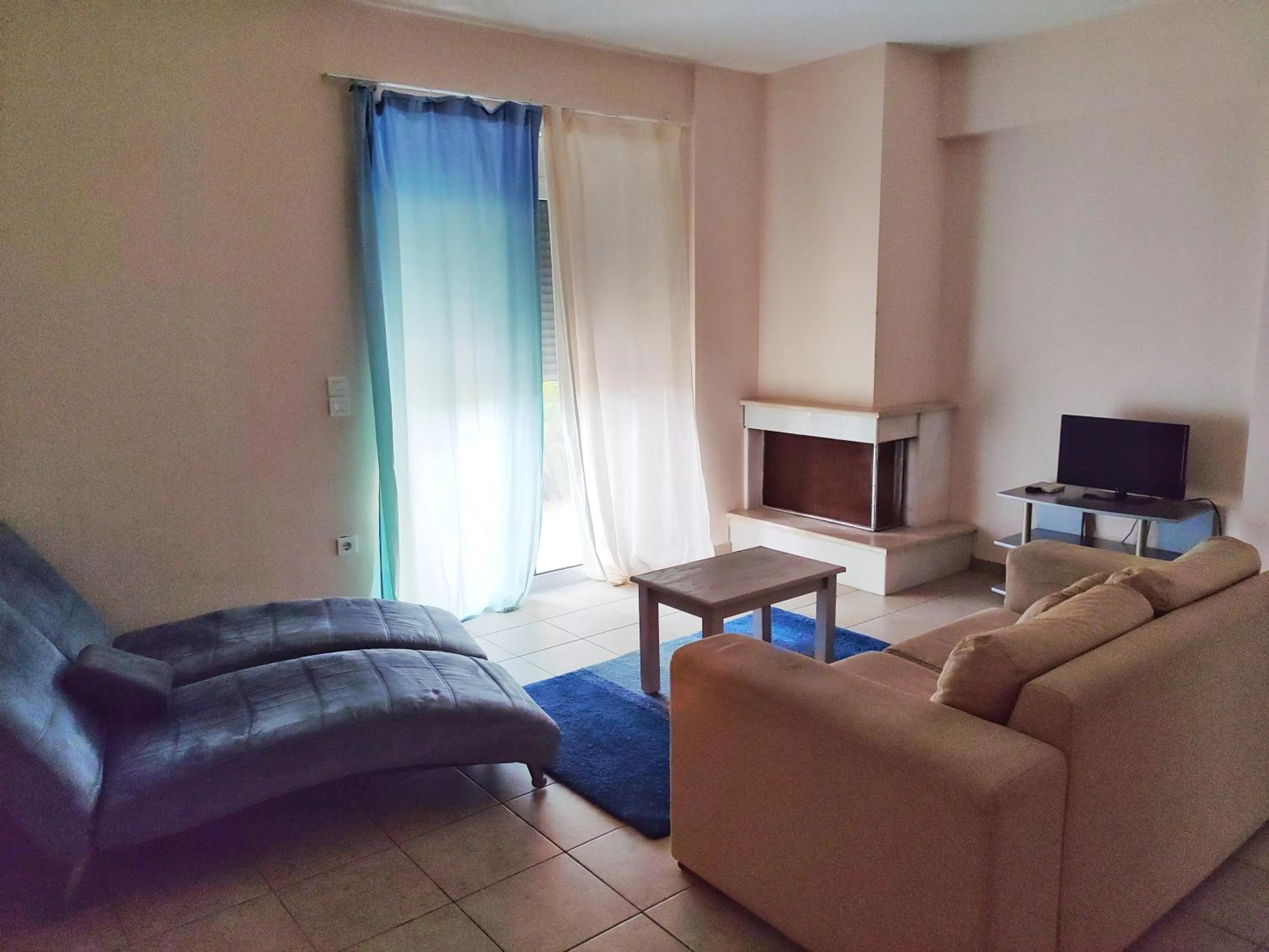 TV and multimedia in Agroktima Fourki