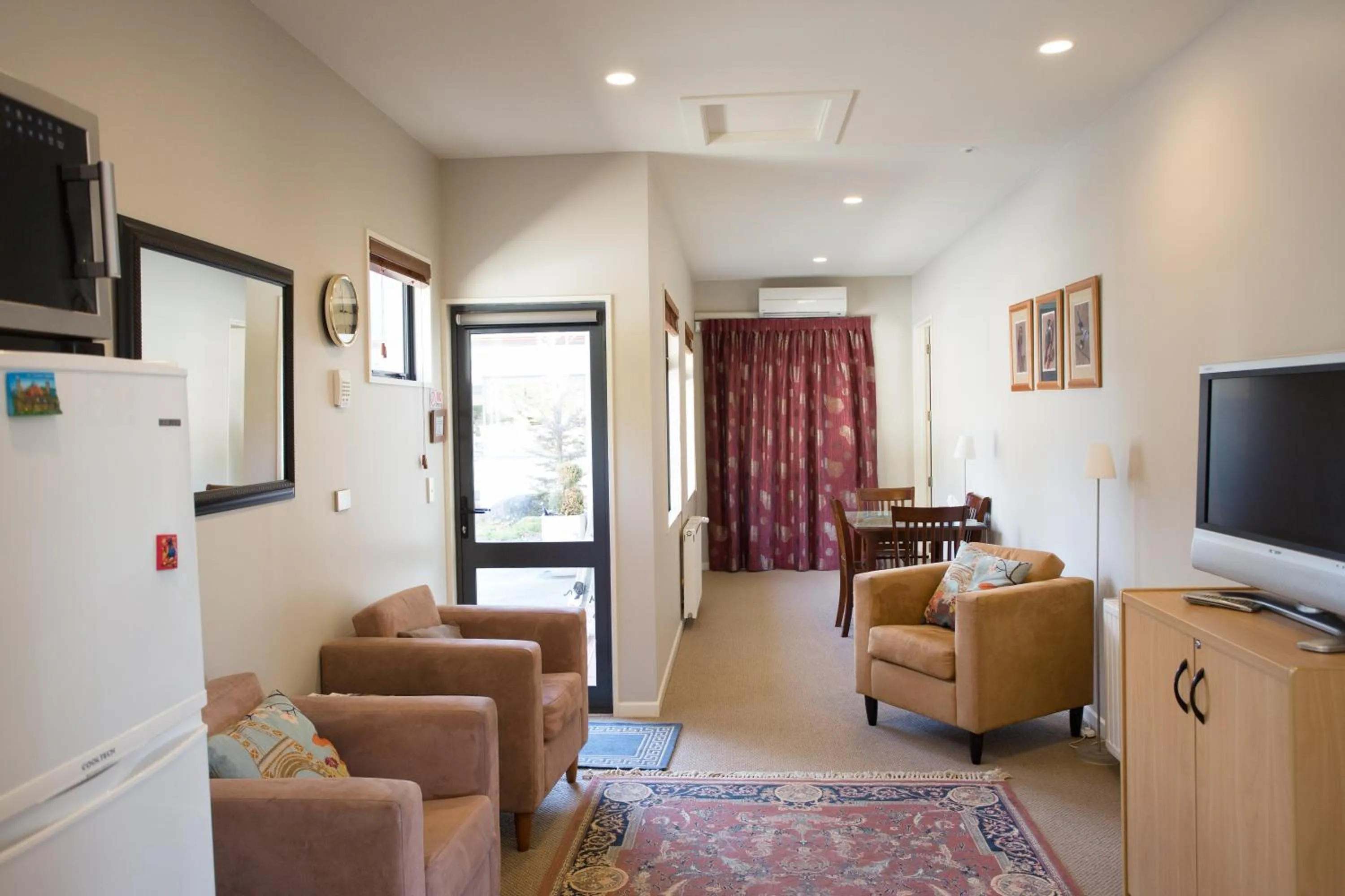 Alpine Peaks Apartment