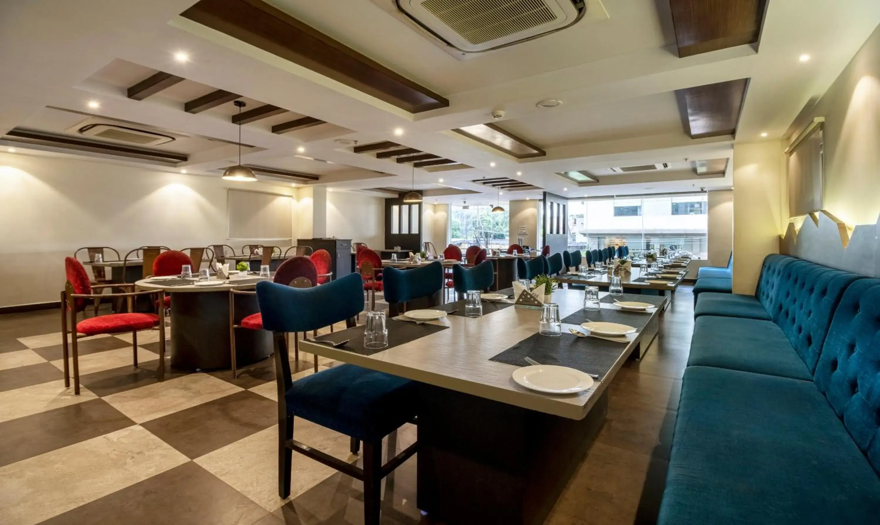 Restaurant/places to eat in Treebo PL Grand, Vishakapatnam Restaurant/places to eat in Treebo PL Grand, Vishakapatnam