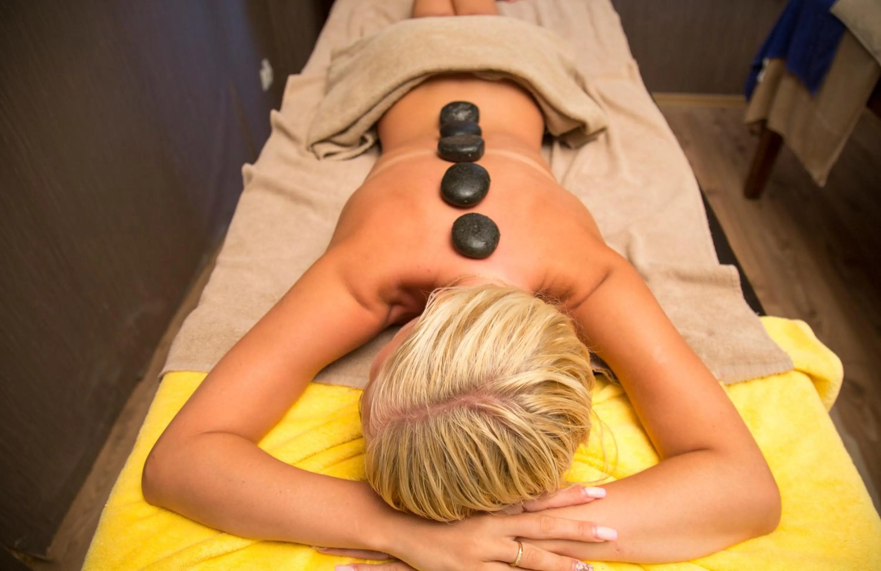 Massage in Eldar Resort Hotel