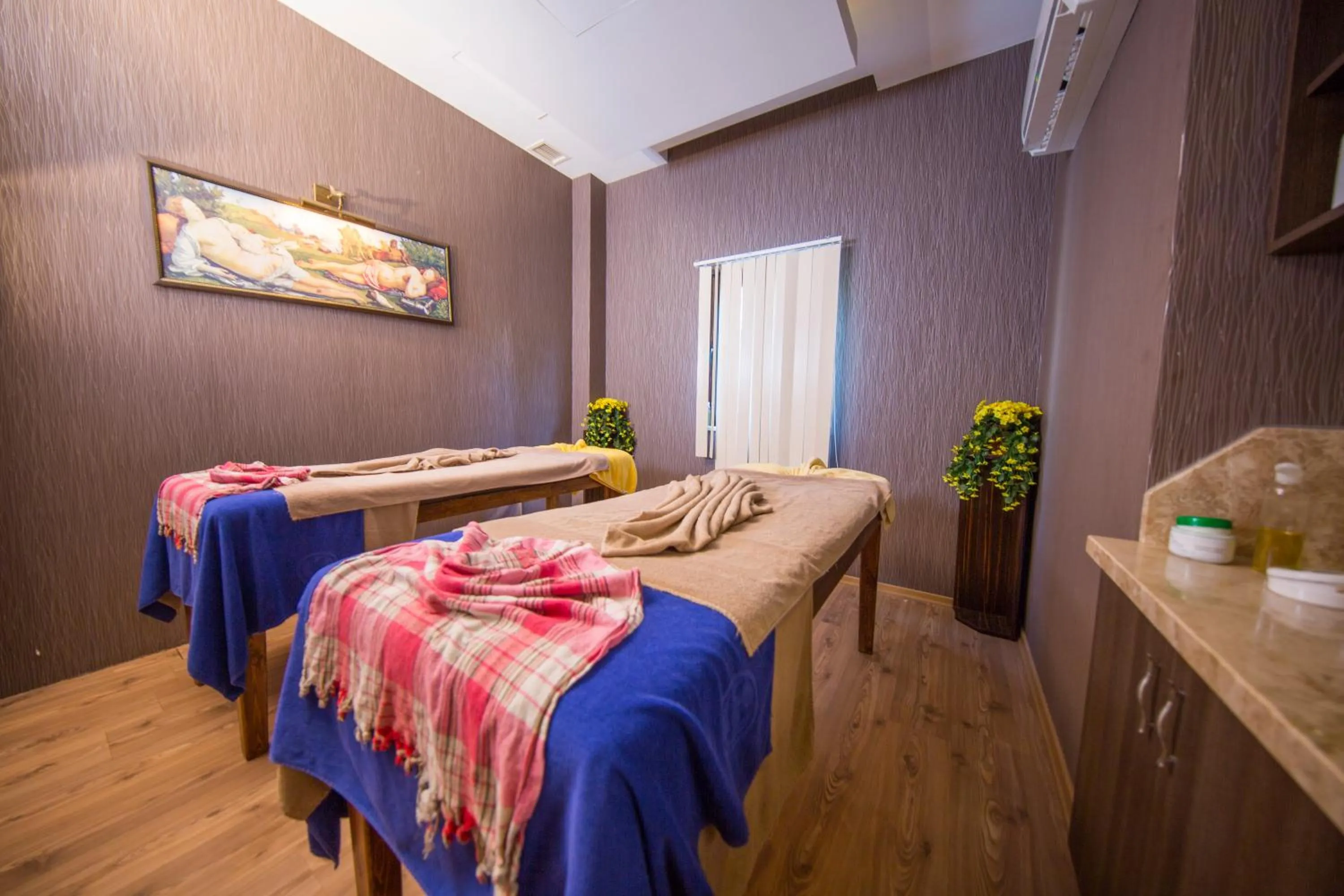Massage in Eldar Resort Hotel