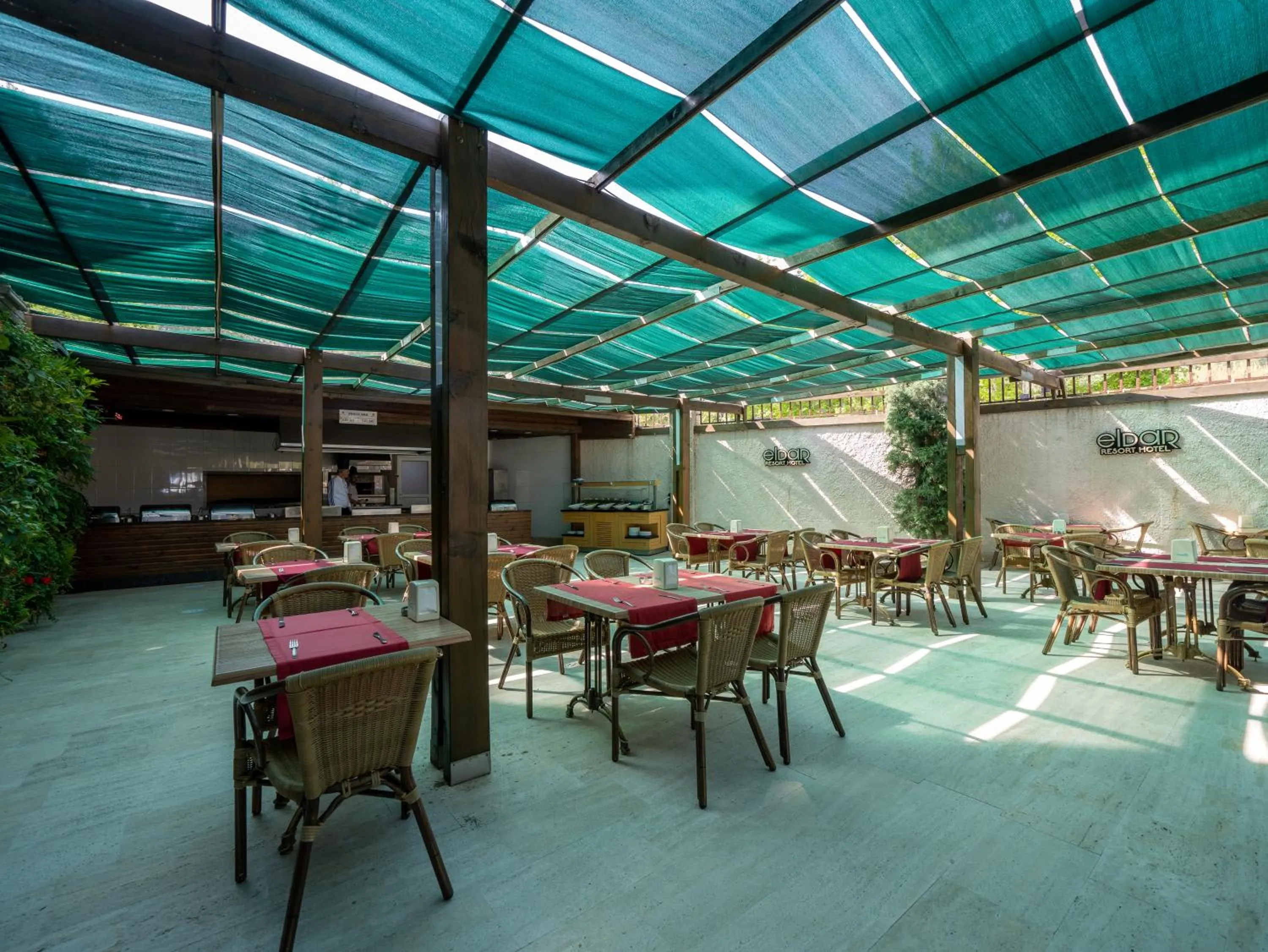 Restaurant/places to eat in Eldar Resort Hotel