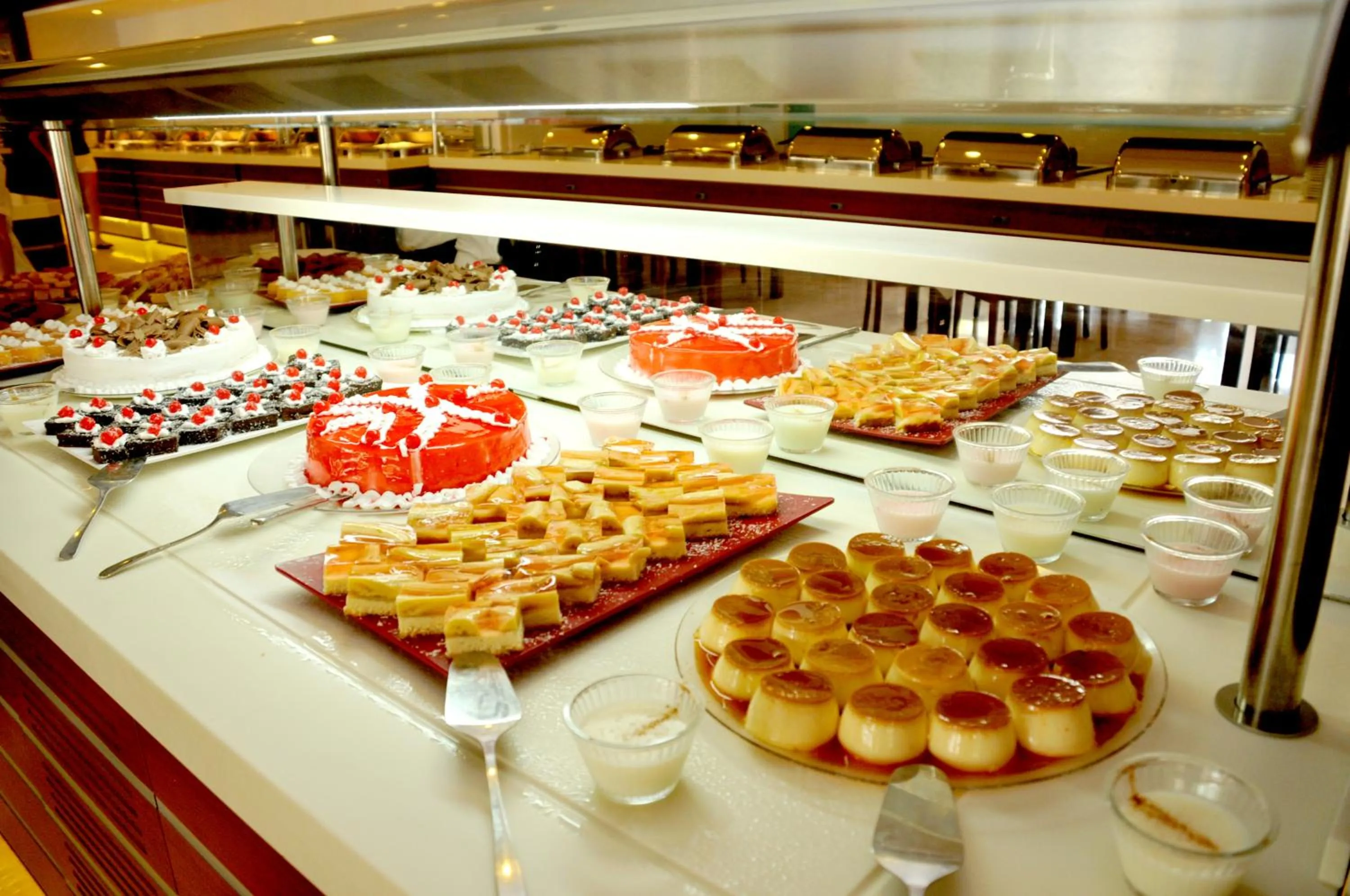 Meals in Eldar Resort Hotel