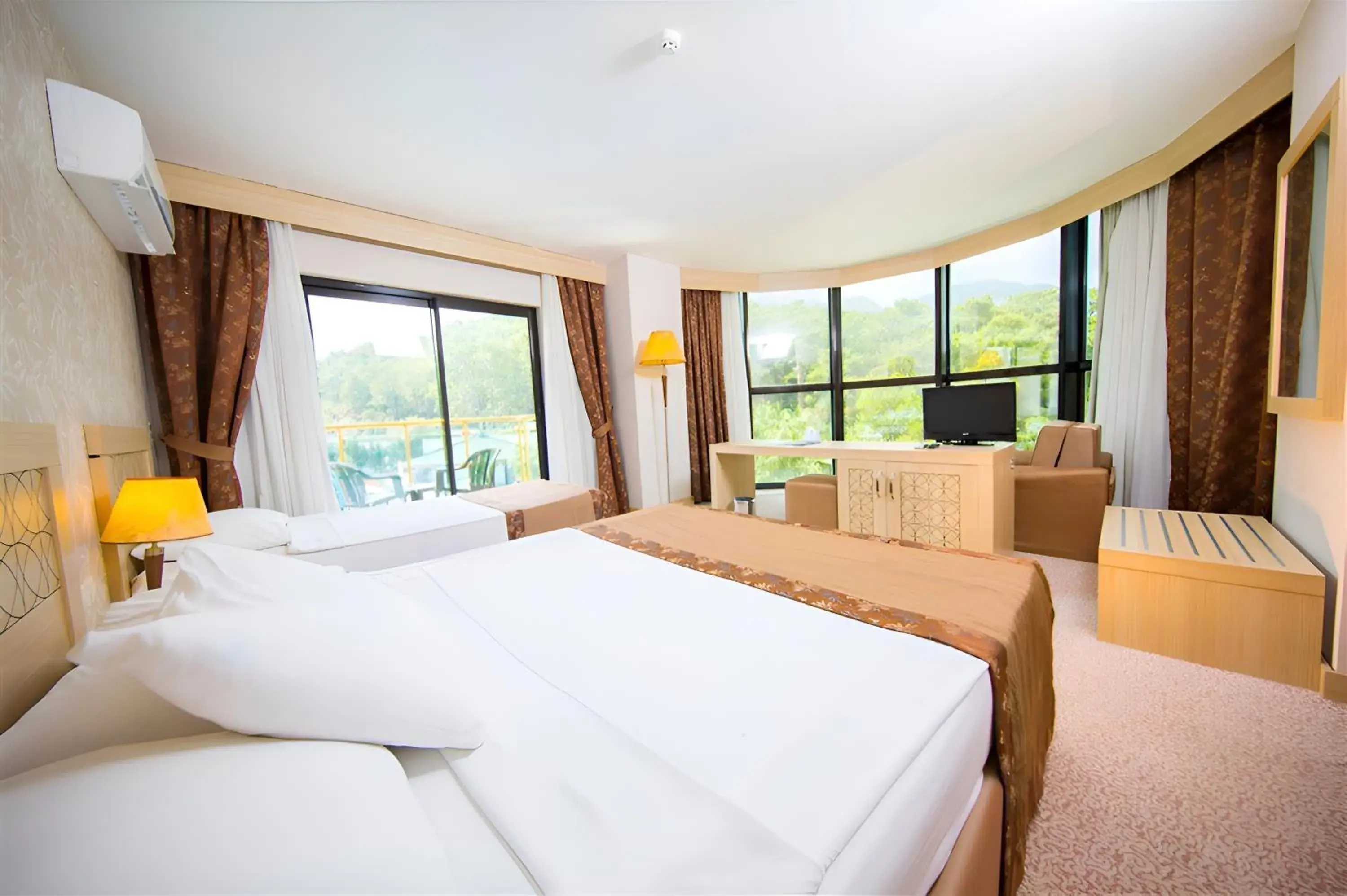 Bed in Eldar Resort Hotel Bed in Eldar Resort Hotel