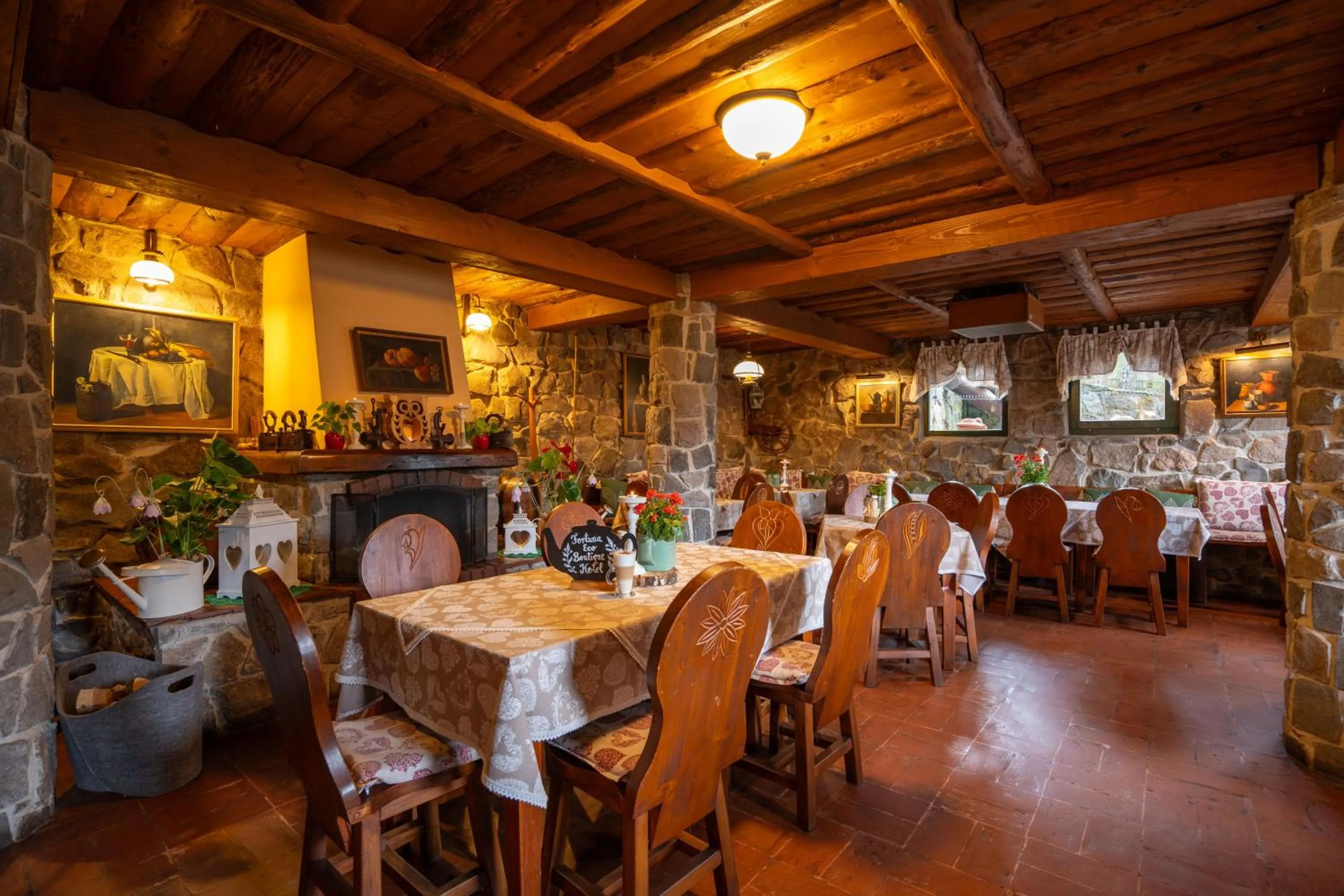 Restaurant/places to eat in Fortuna Eco - Boutique Hotel