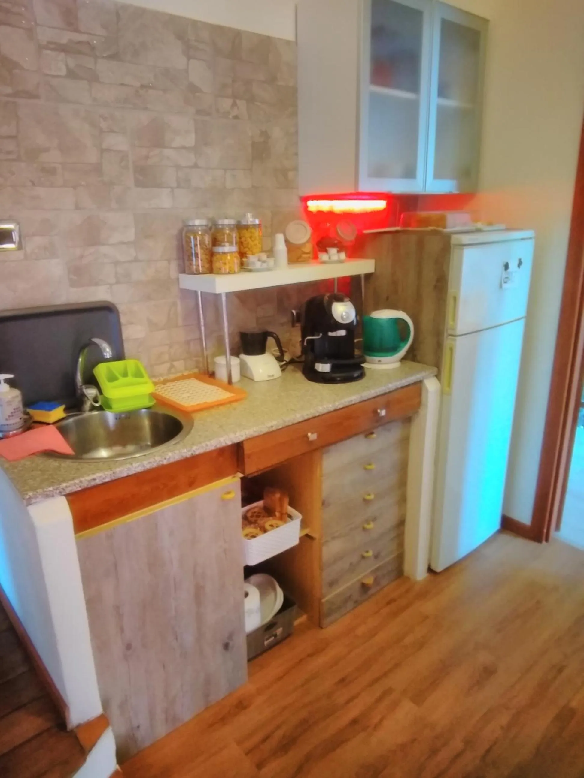 Coffee/tea facilities in B&B Alghero Republic