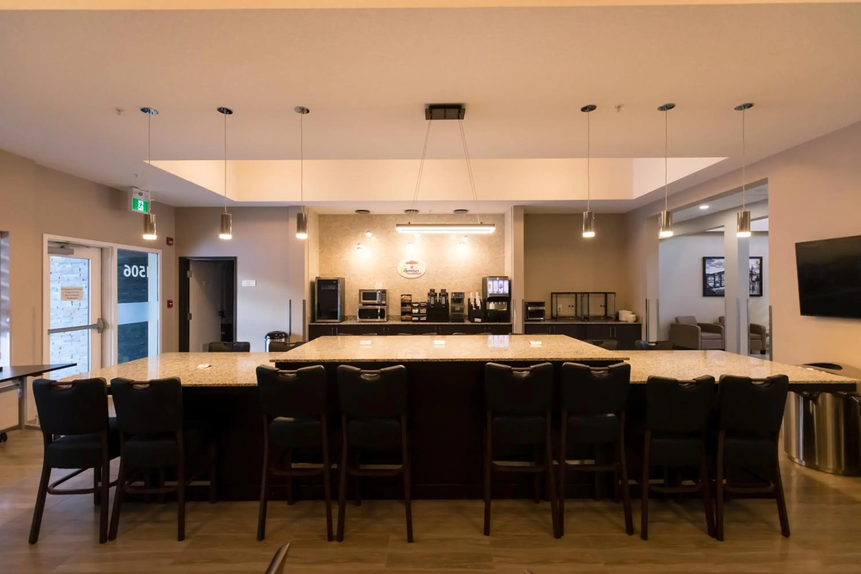 Breakfast in Super 8 by Wyndham Canmore Breakfast in Super 8 by Wyndham Canmore