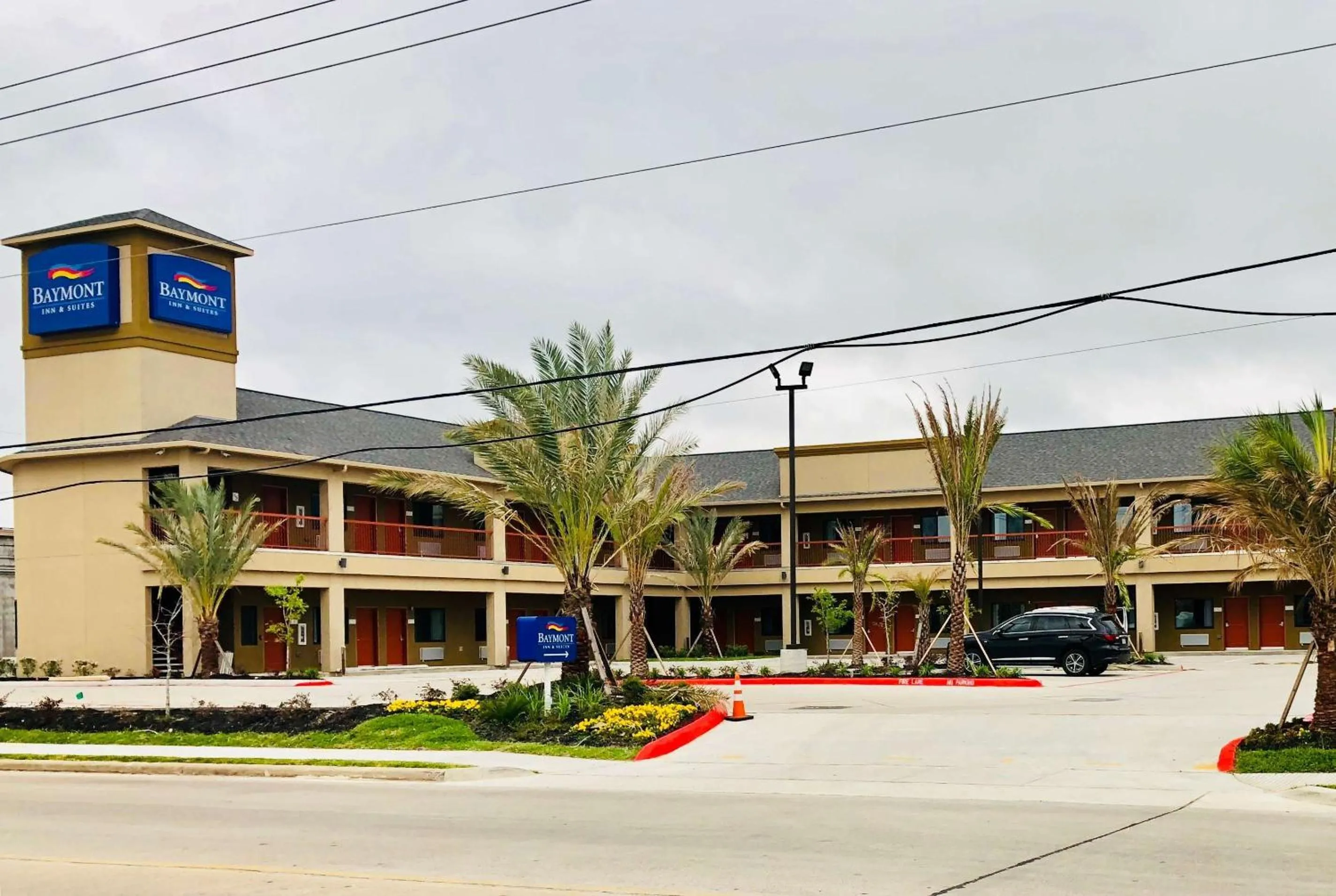 Property building in Baymont by Wyndham Houston Hobby Airport
