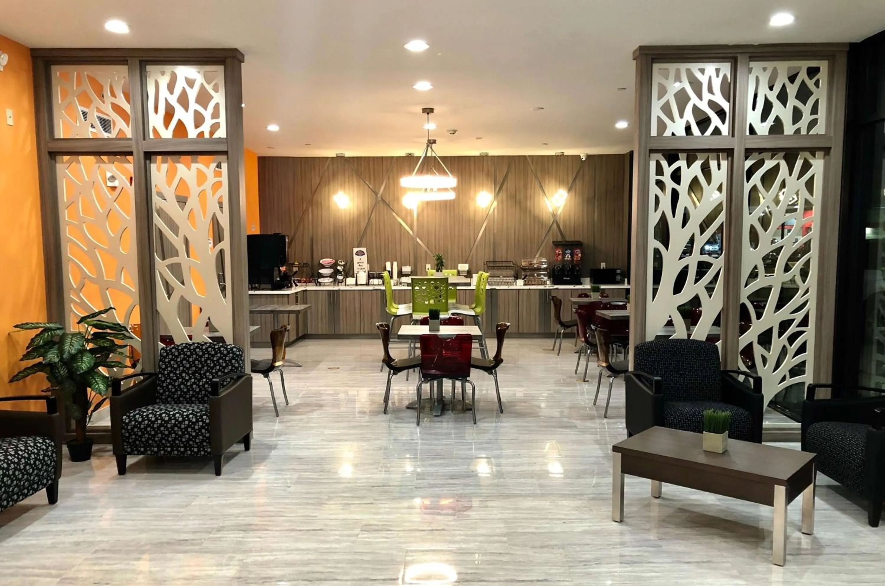 Restaurant/places to eat in Baymont by Wyndham Houston Hobby Airport