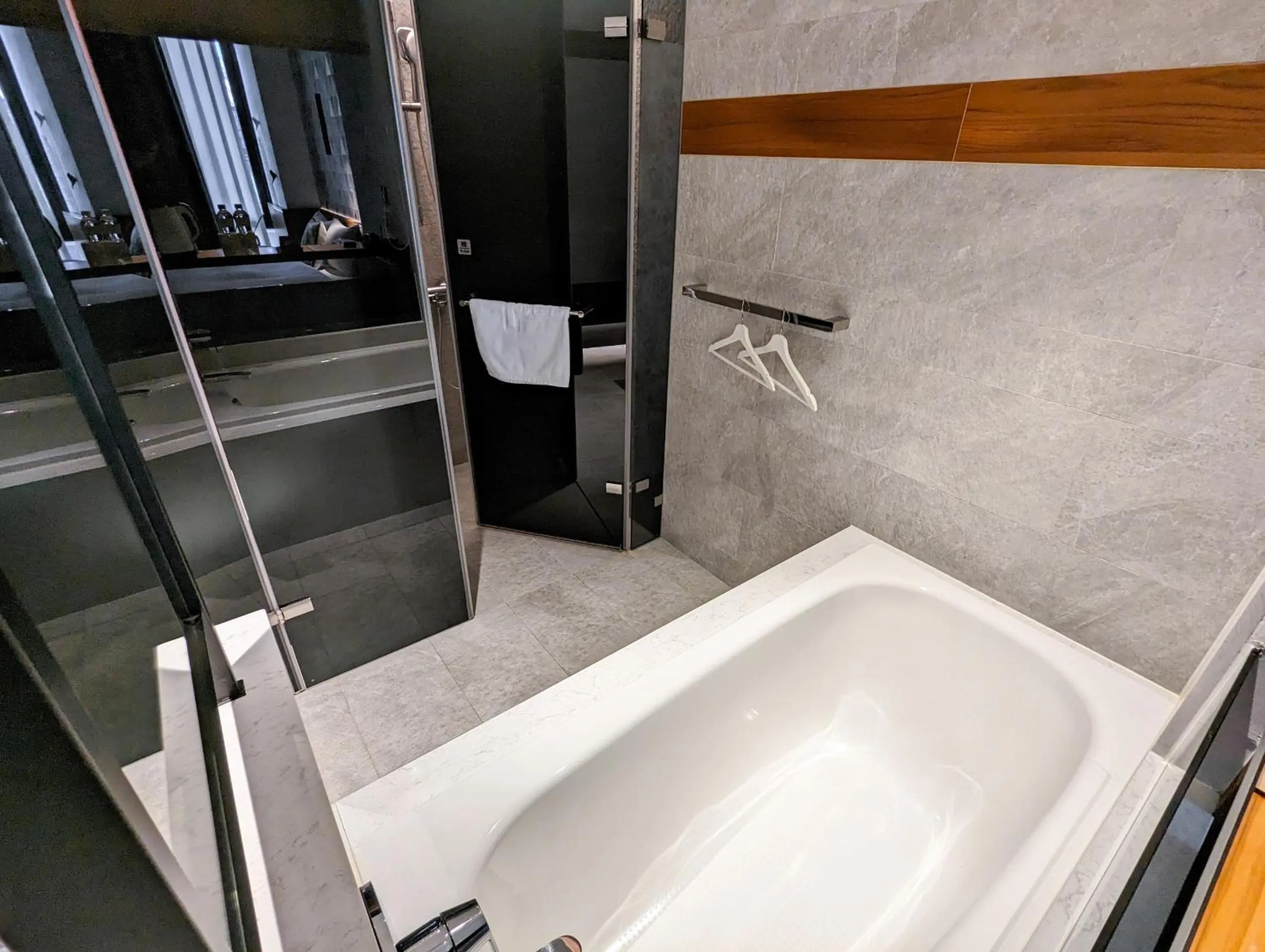 Bath in CHECK inn Taichung Zhongshan