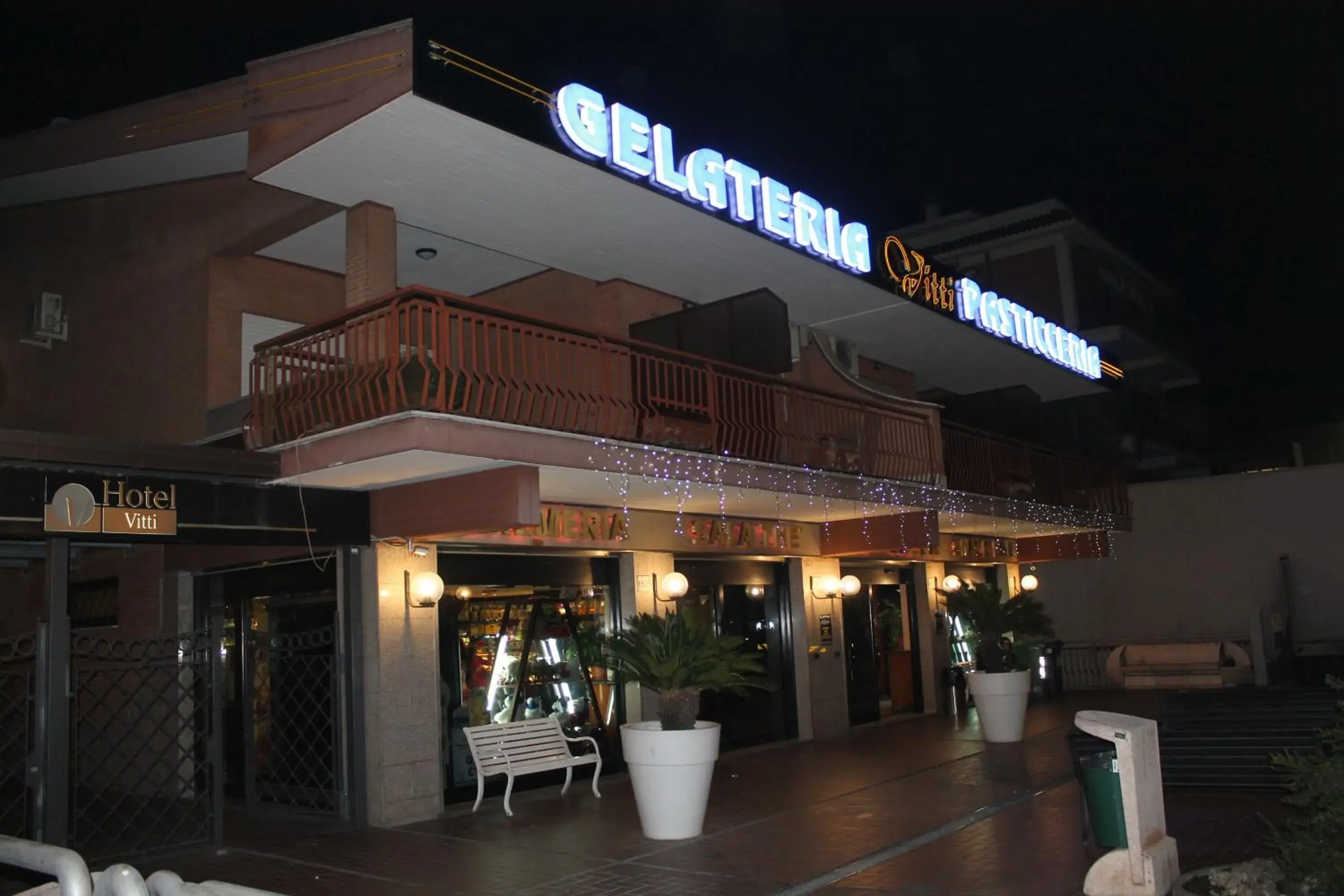 Facade/entrance in Hotel Vitti Facade/entrance in Hotel Vitti