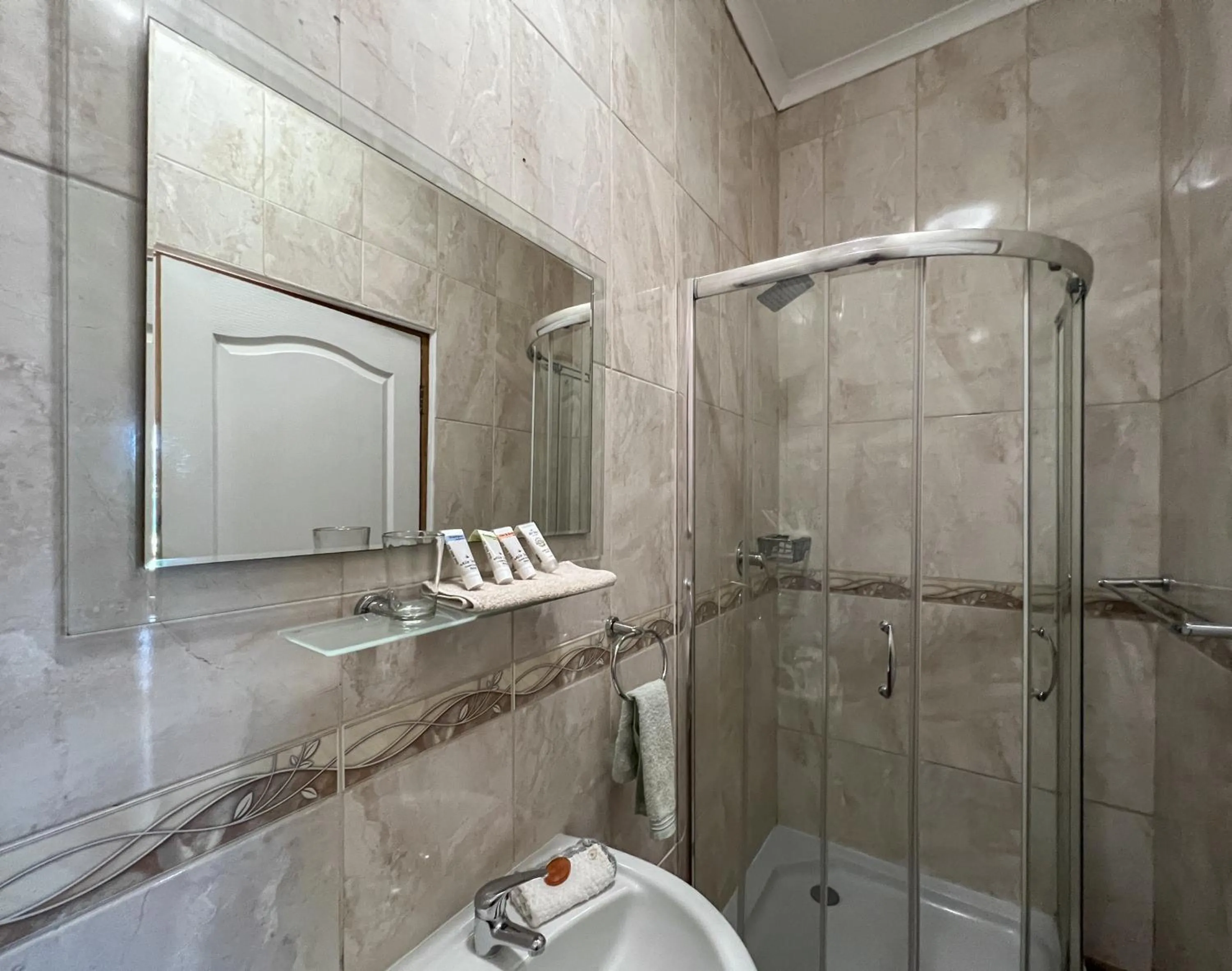 Shower in Voelroepersfontein