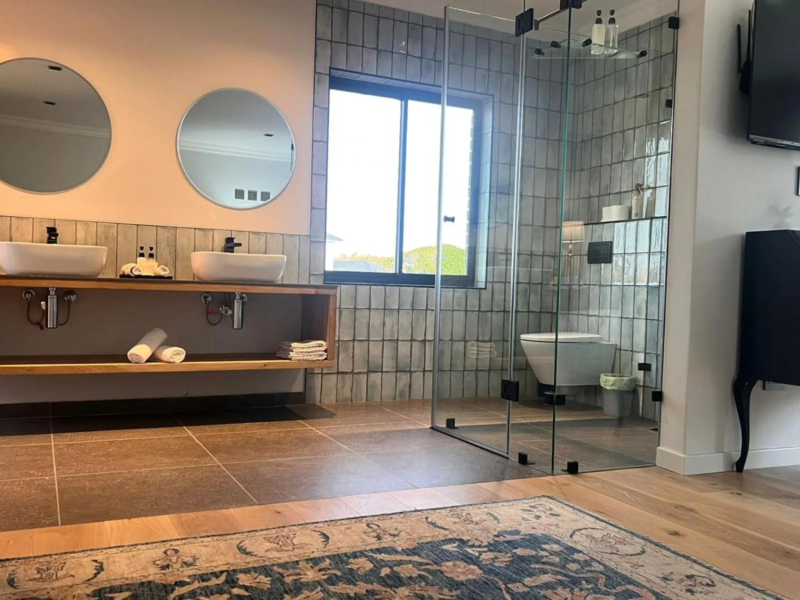 Bathroom in The Whale's Tale Guesthouse