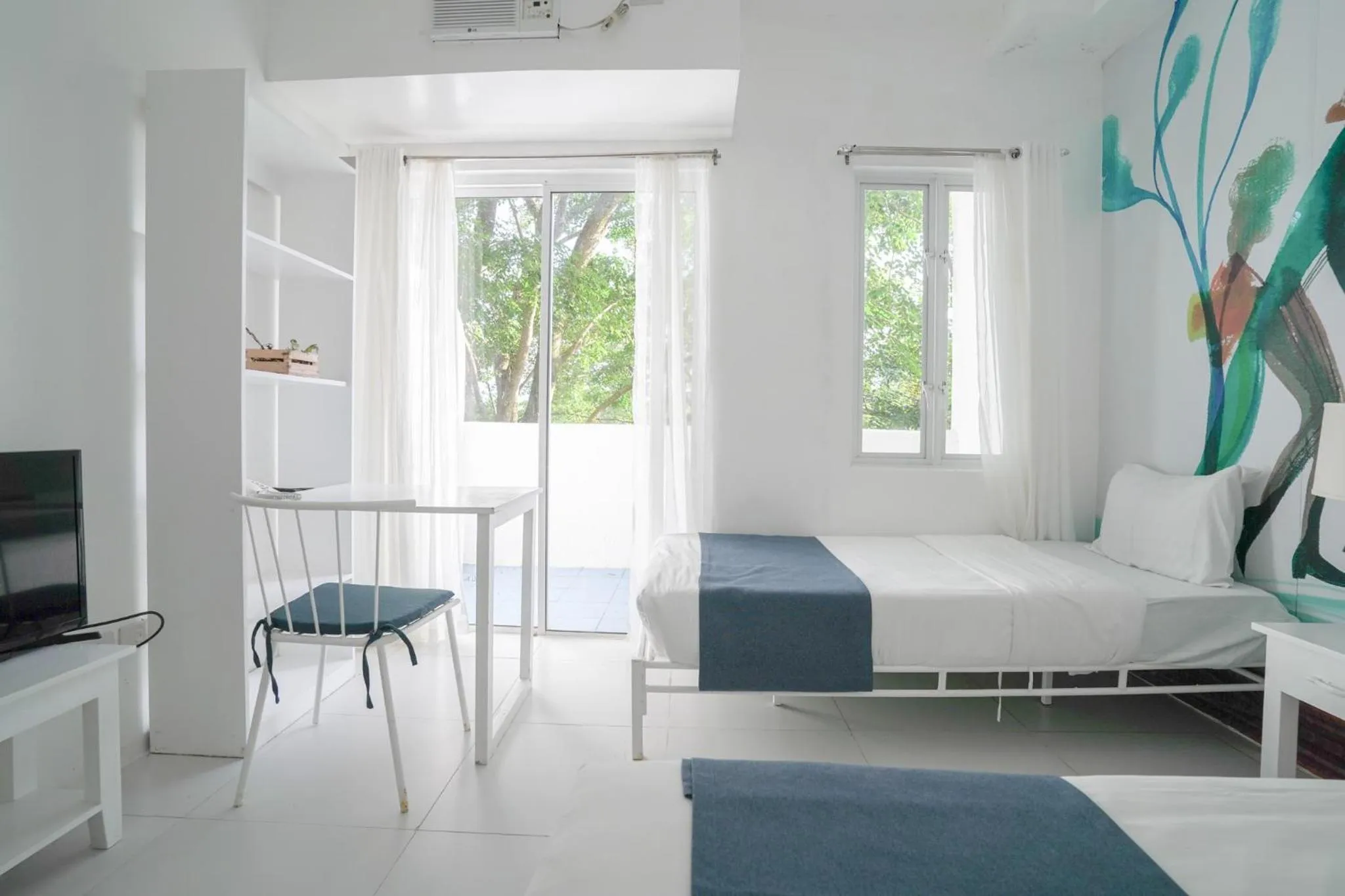 Bed in La Bella Boutique Hotel