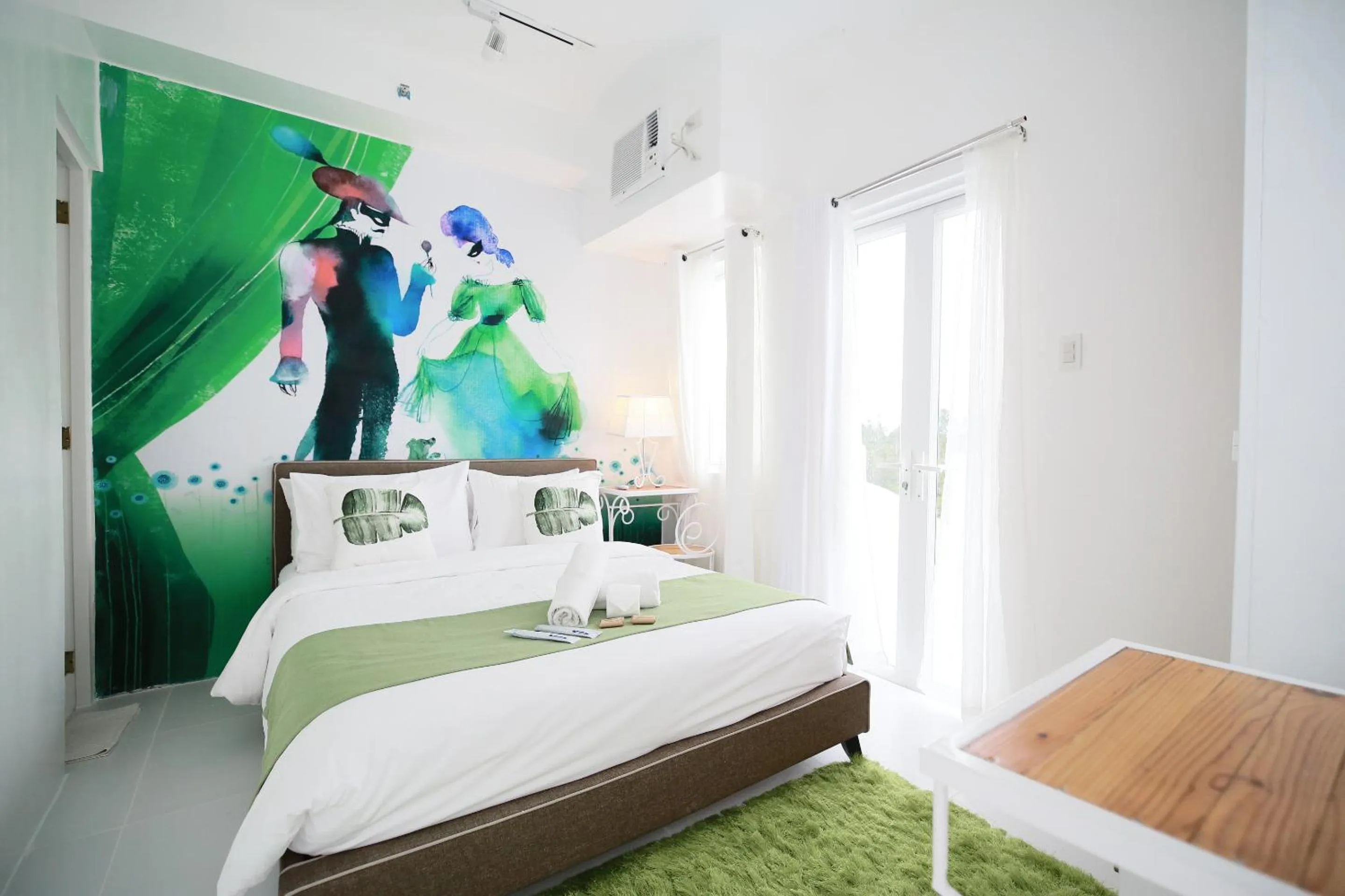 Bed in La Bella Boutique Hotel