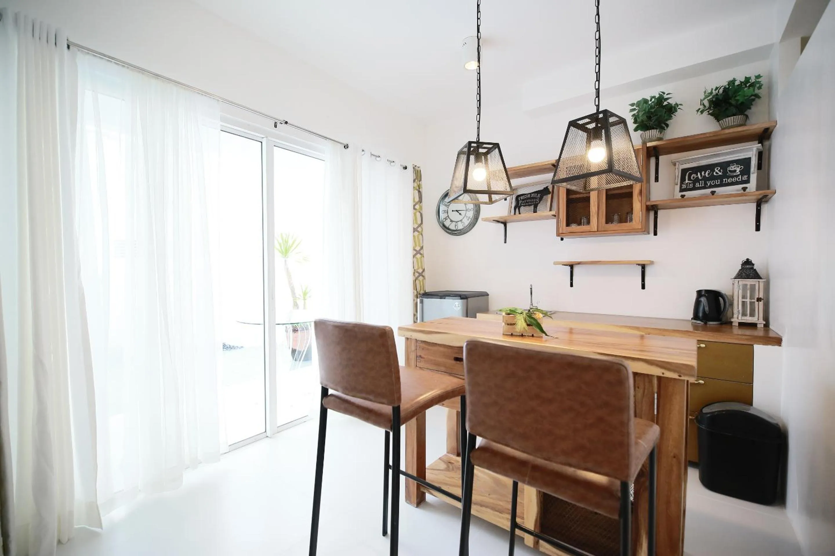 Dining area in La Bella Boutique Hotel