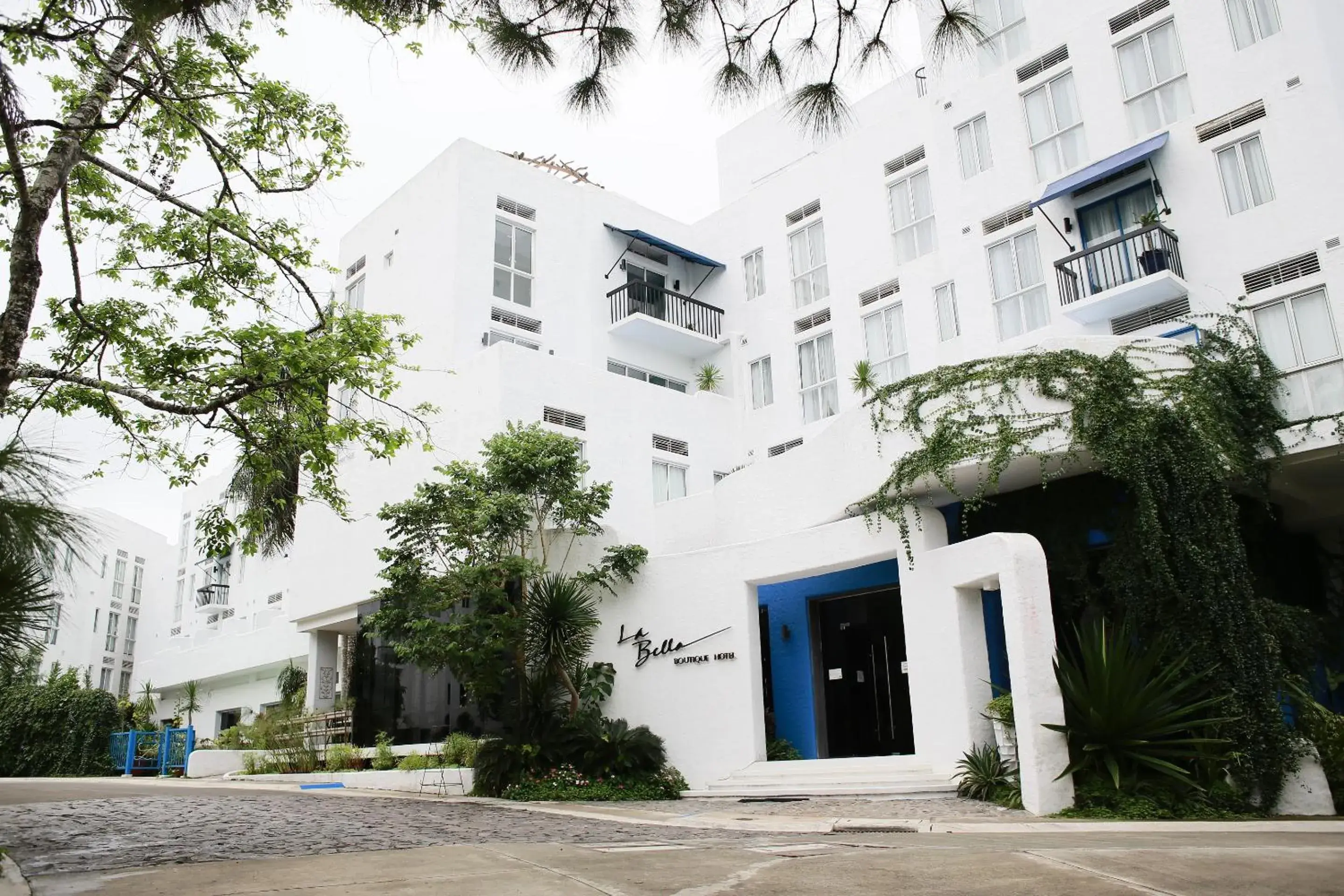 Property building in La Bella Boutique Hotel Property building in La Bella Boutique Hotel