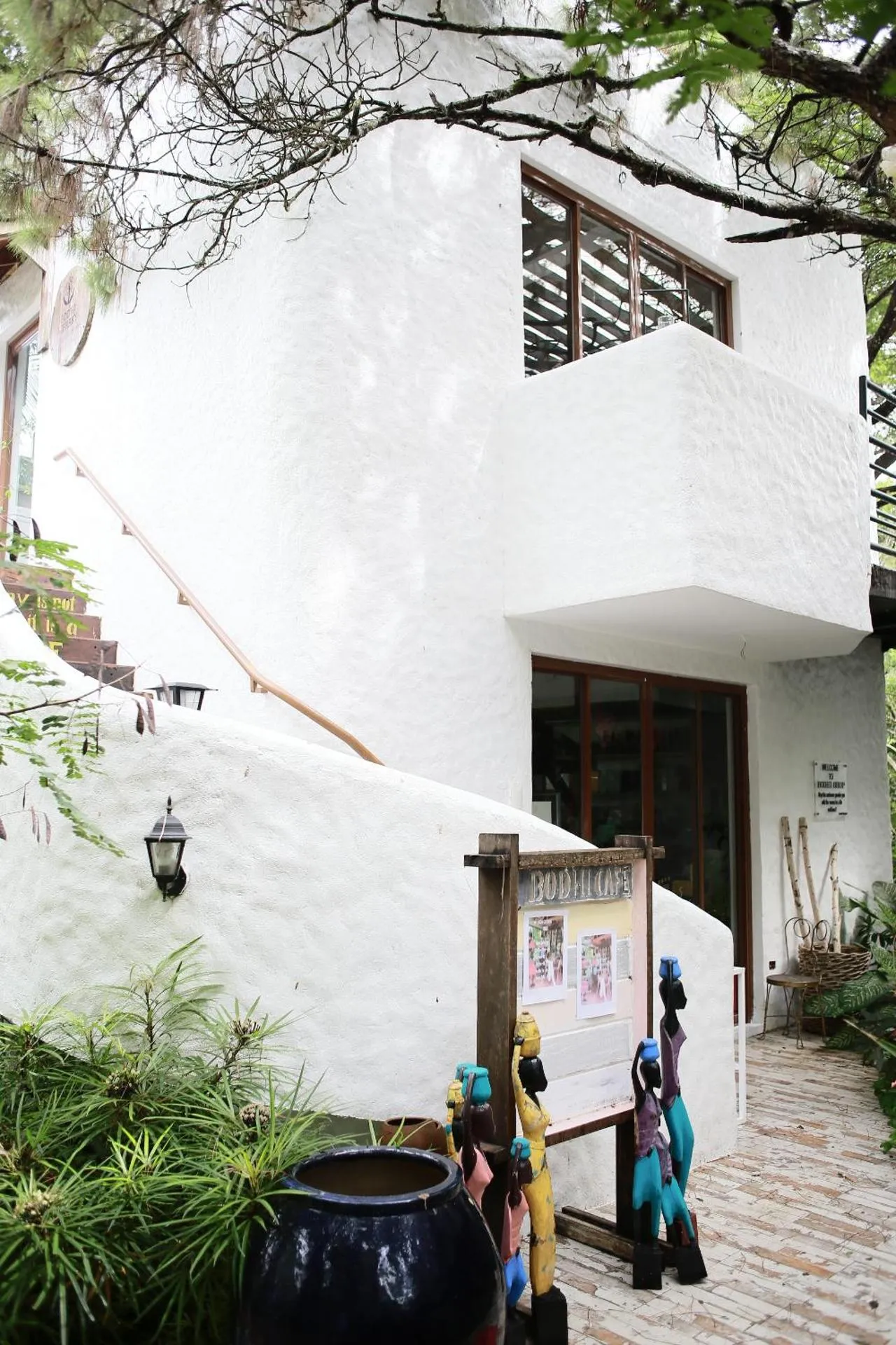 Restaurant/places to eat in La Bella Boutique Hotel