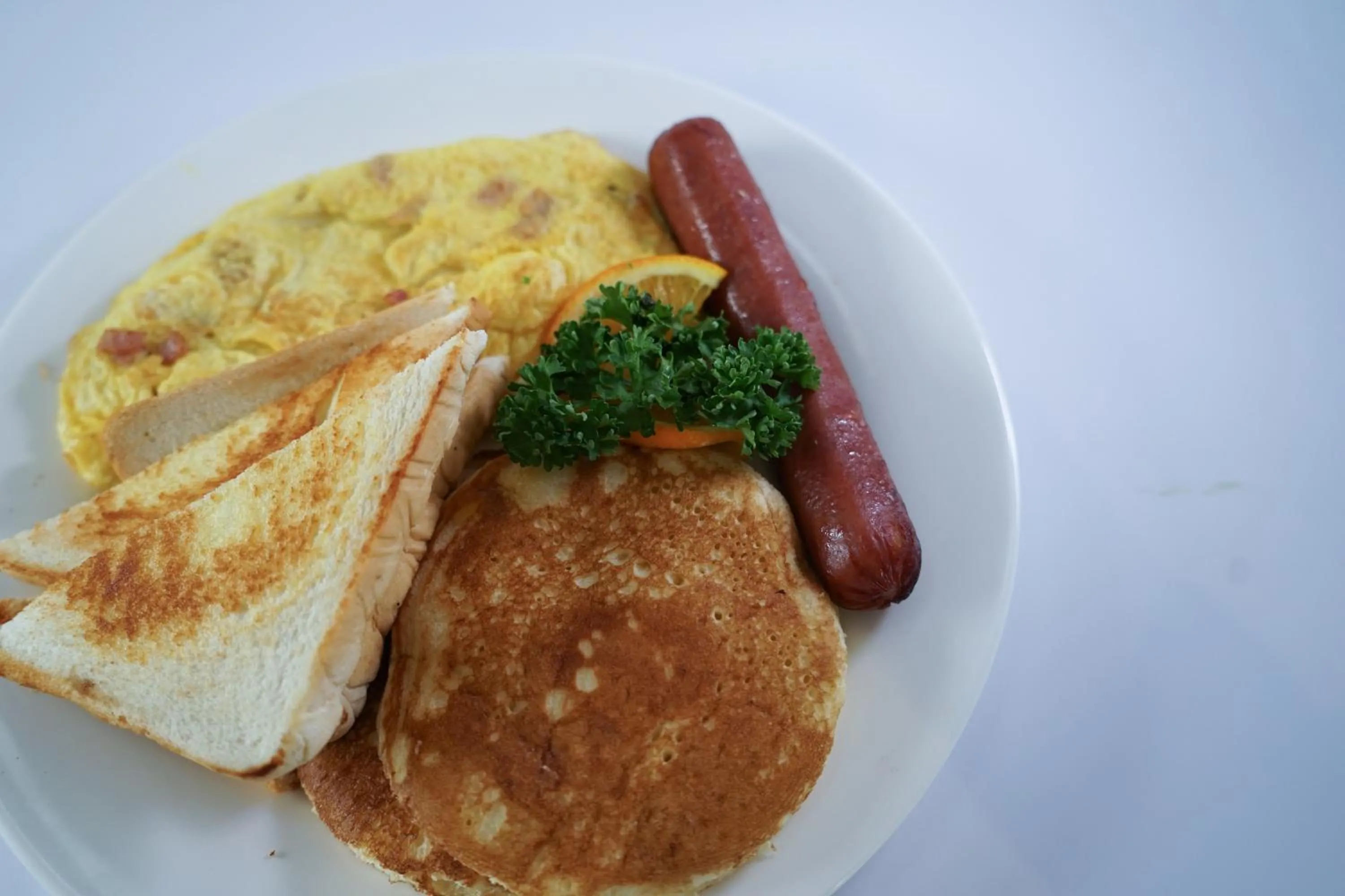 Restaurant/places to eat in La Bella Boutique Hotel