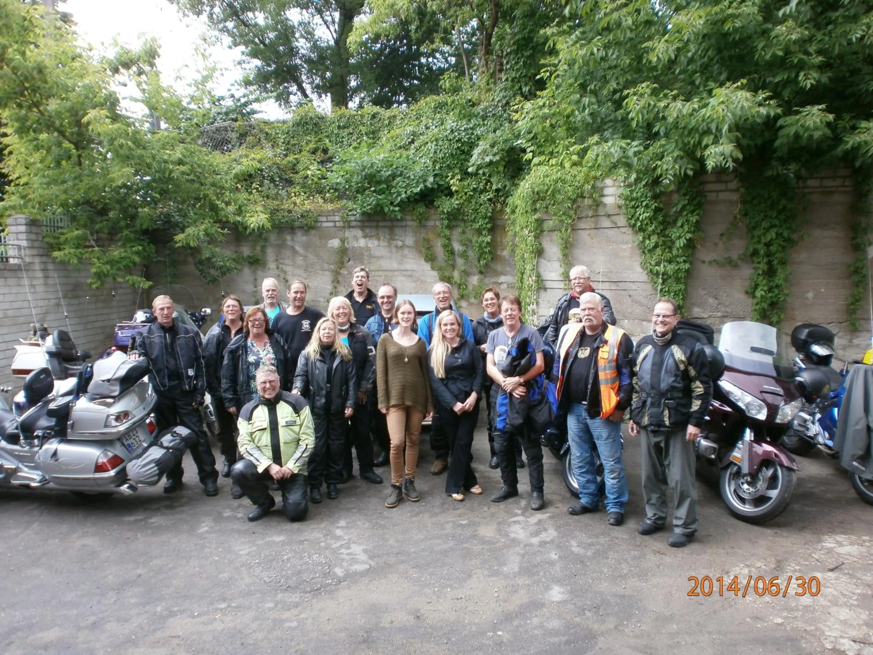 group of guests in Fortuna Hostel