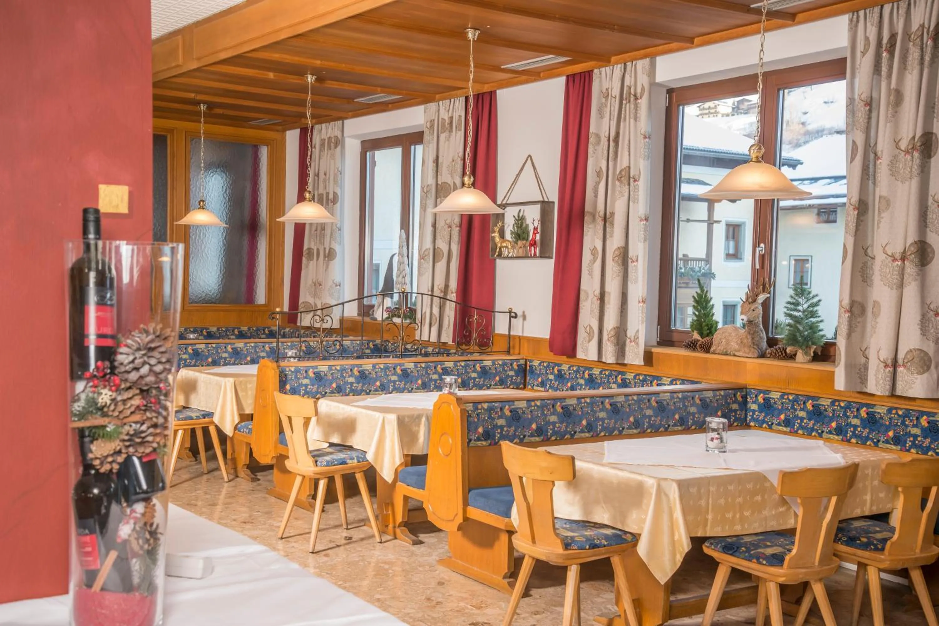 Restaurant/places to eat in Hotel - Restaurant Platzwirt