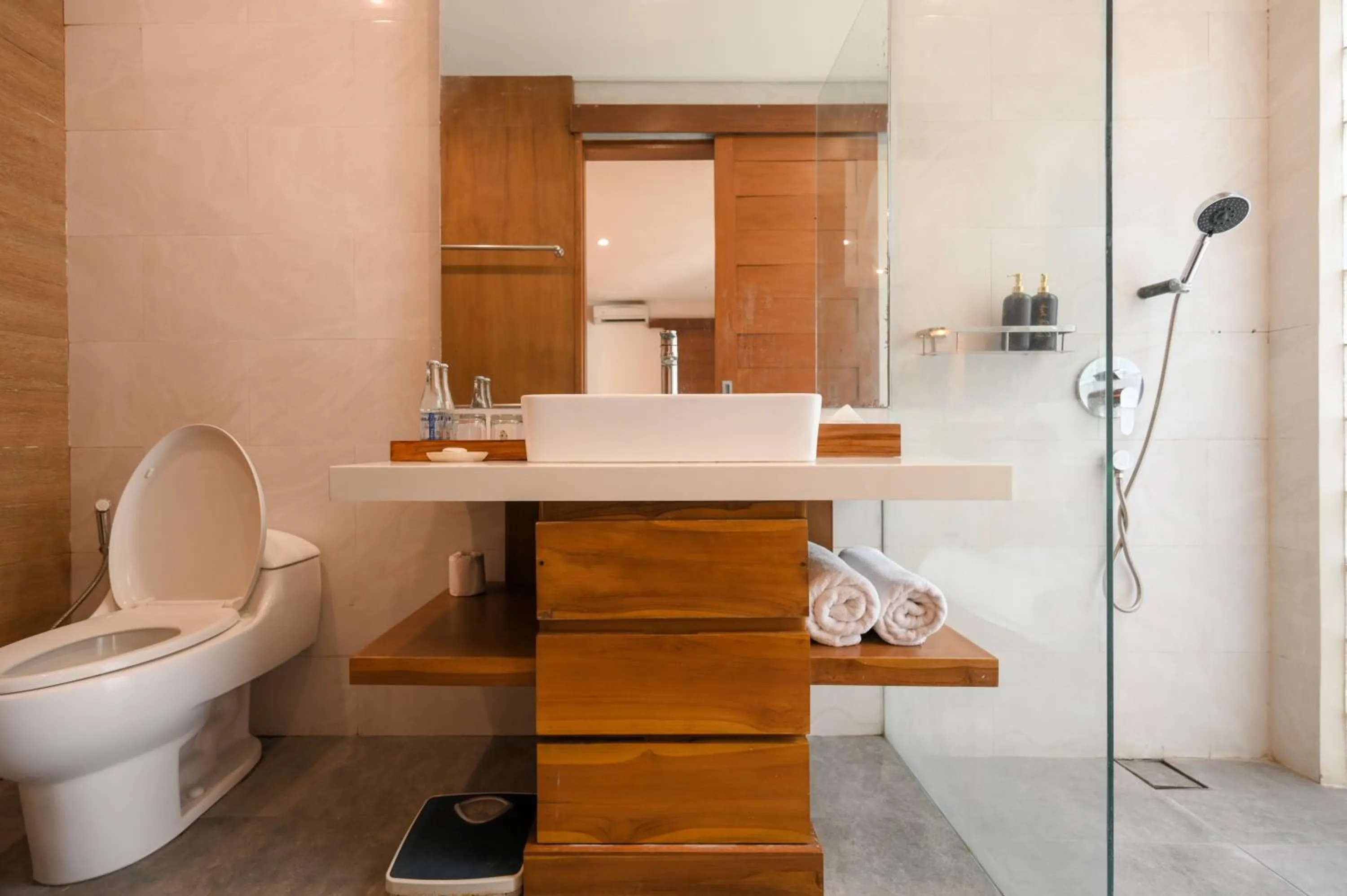 Bathroom in The Wina Villa Seminyak by The Wina Resorts