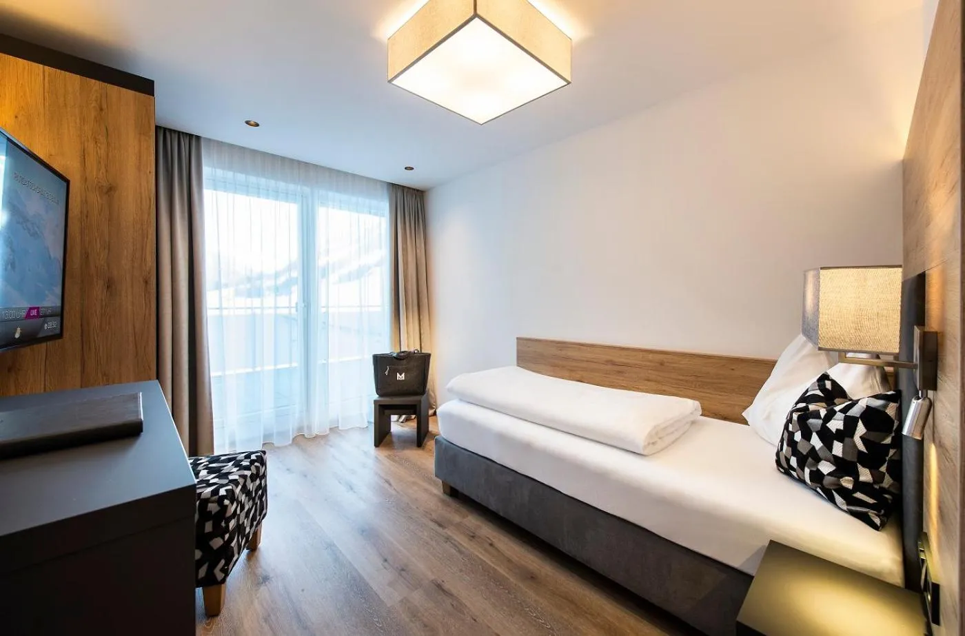 Photo of the whole room, Bed in Hotel Modern Mountain
