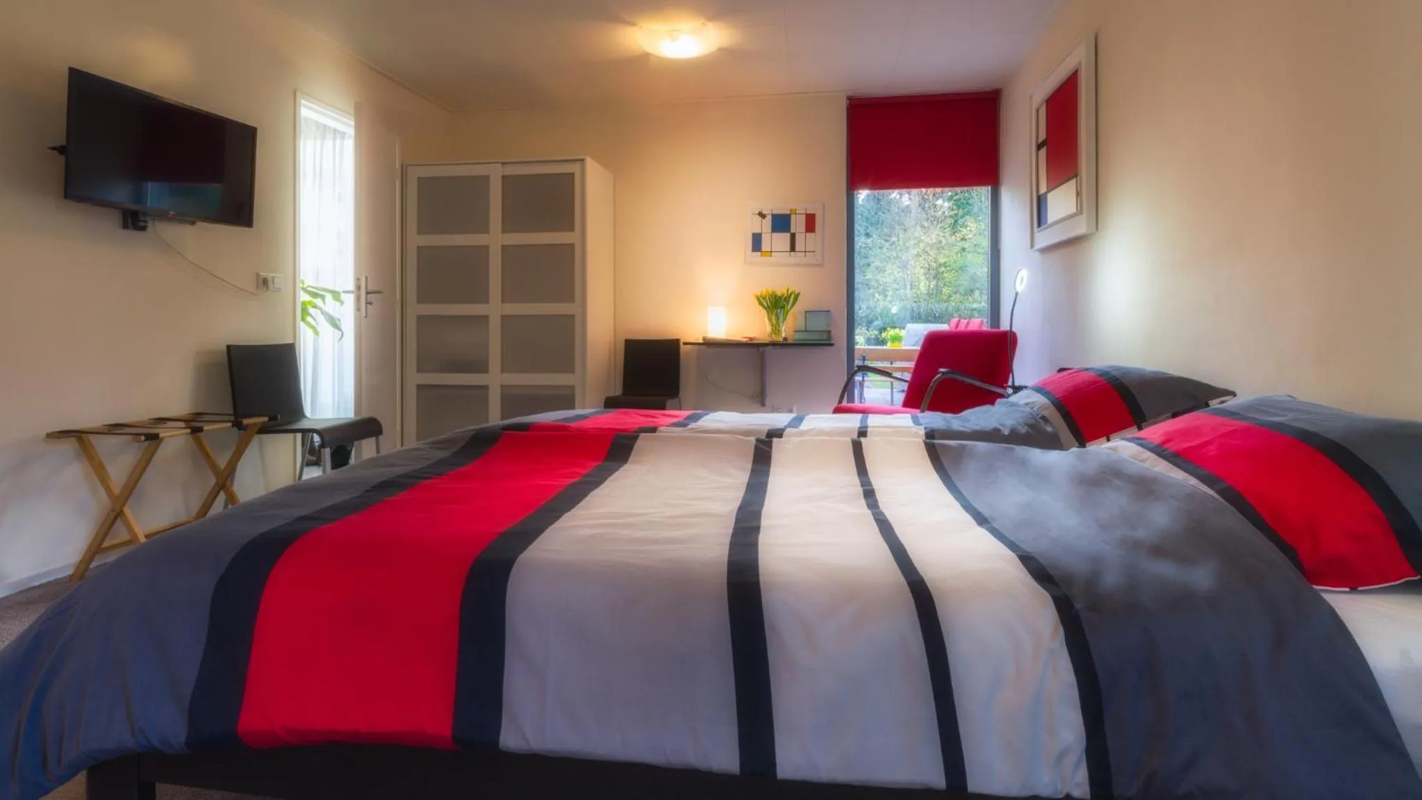 Photo of the whole room in B & B De Stijl