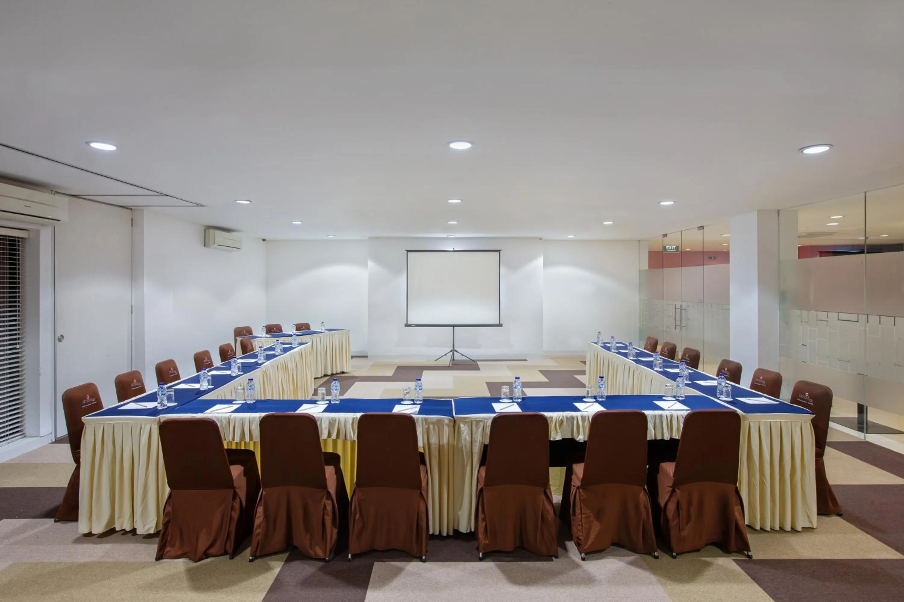 Meeting/conference room in Amaris Hotel Padjajaran - Bogor