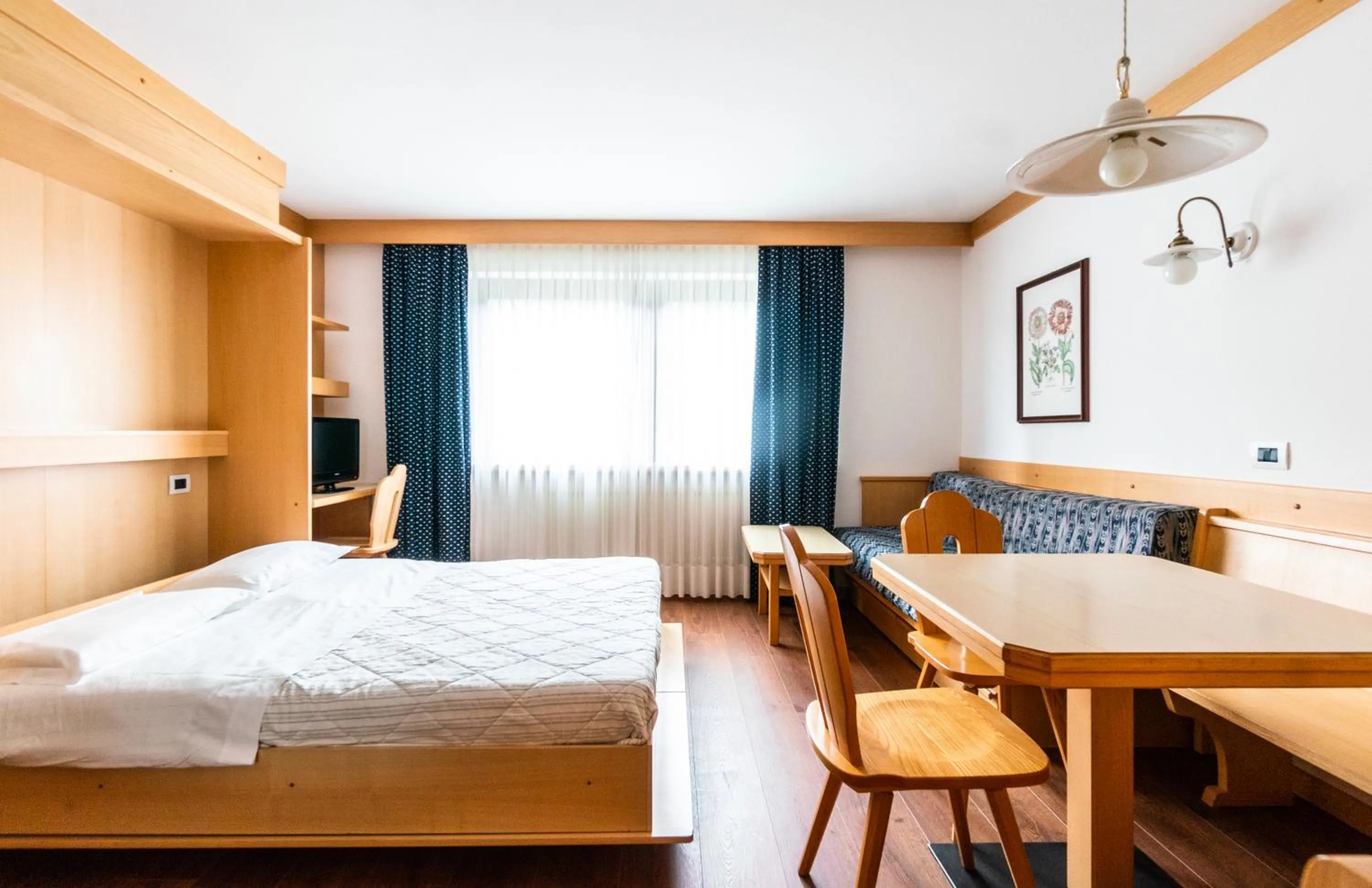 TV and multimedia, Bed in Apartments Boè