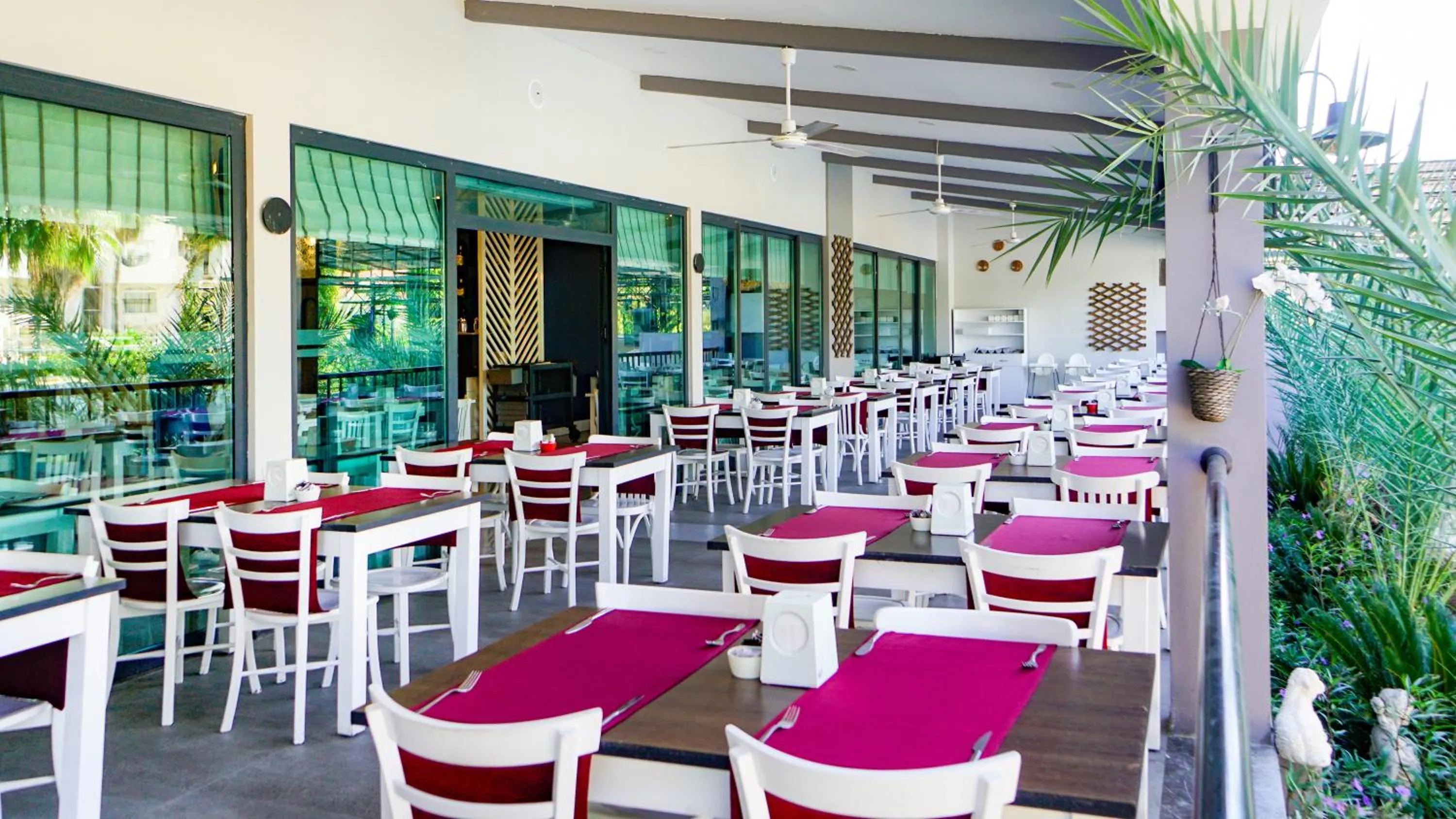 Restaurant/places to eat in Istanbul Beach Hotel - All Inclusive