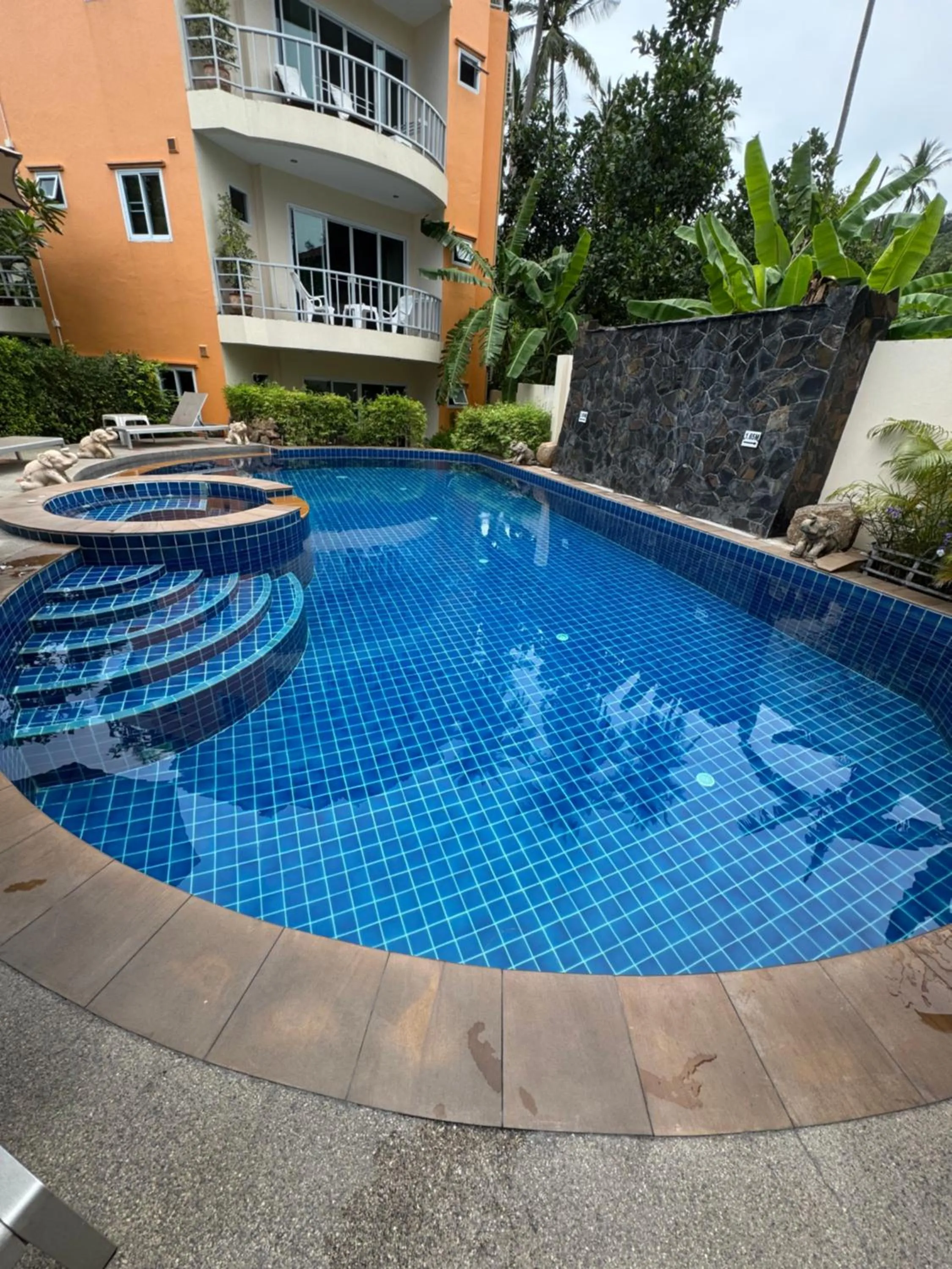 Property building in Chaweng Noi Residence