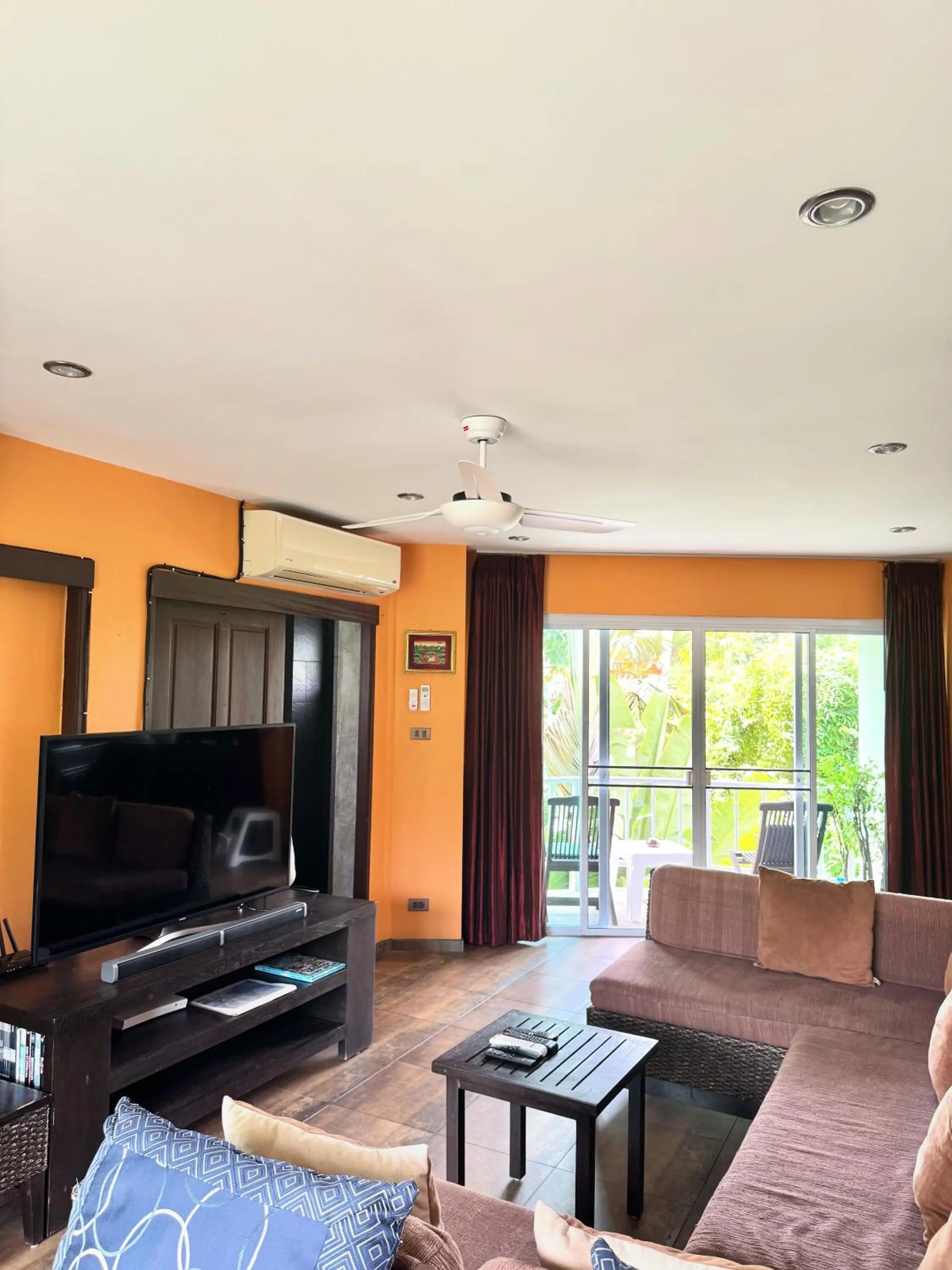 Chaweng Noi Residence