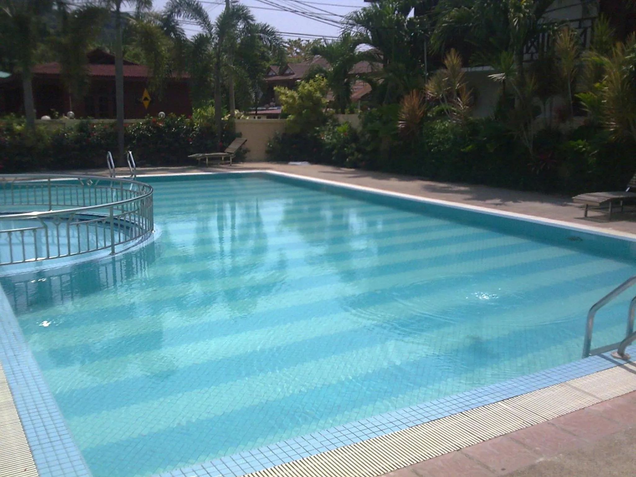 Swimming pool in Pangkor Bay View Beach Resort