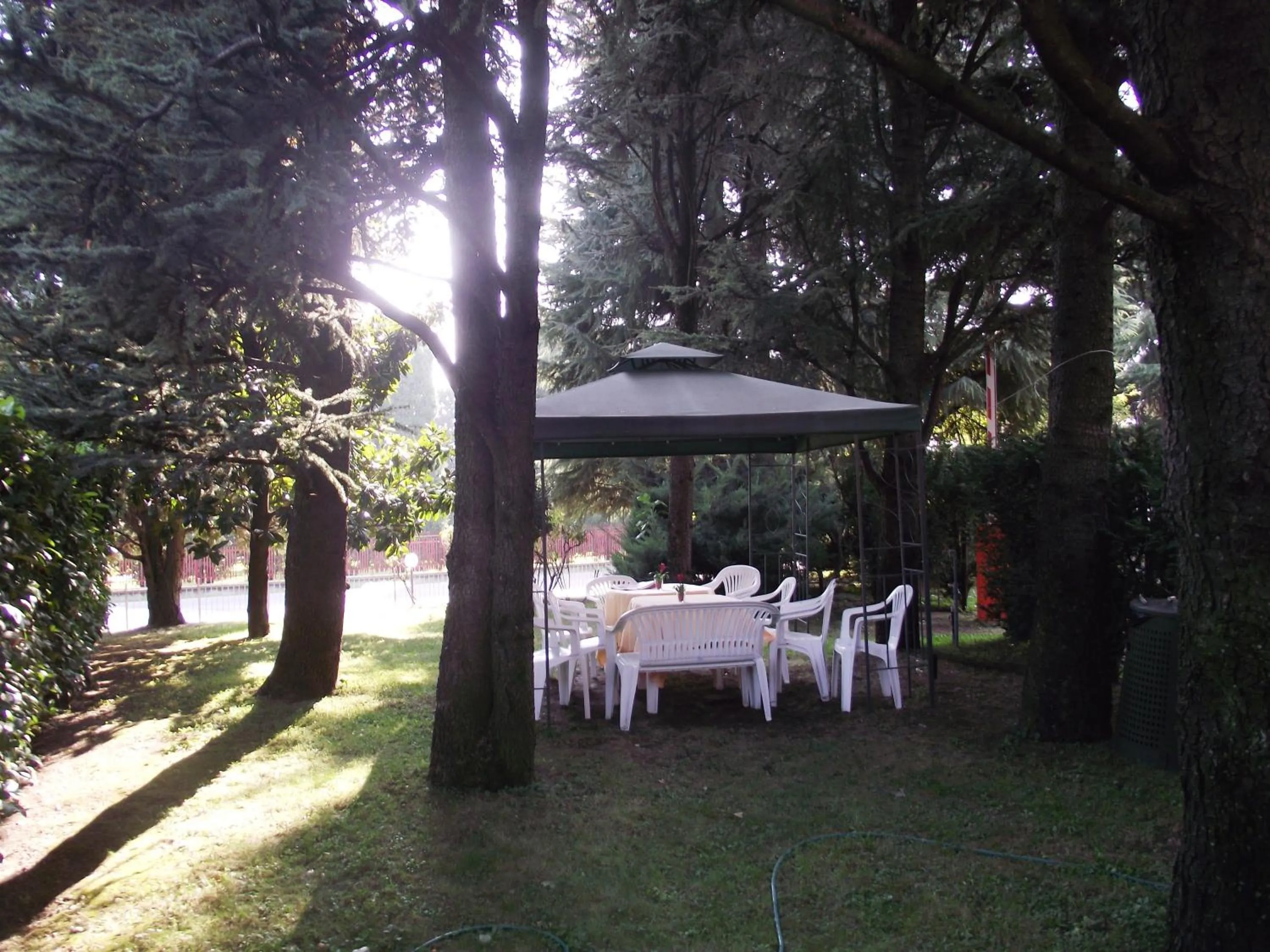 Garden in Hotel Motel Ovest