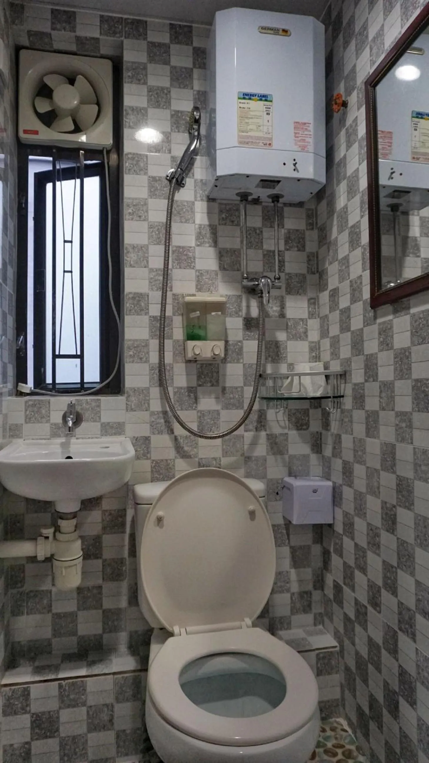 Toilet in Australian Guest House