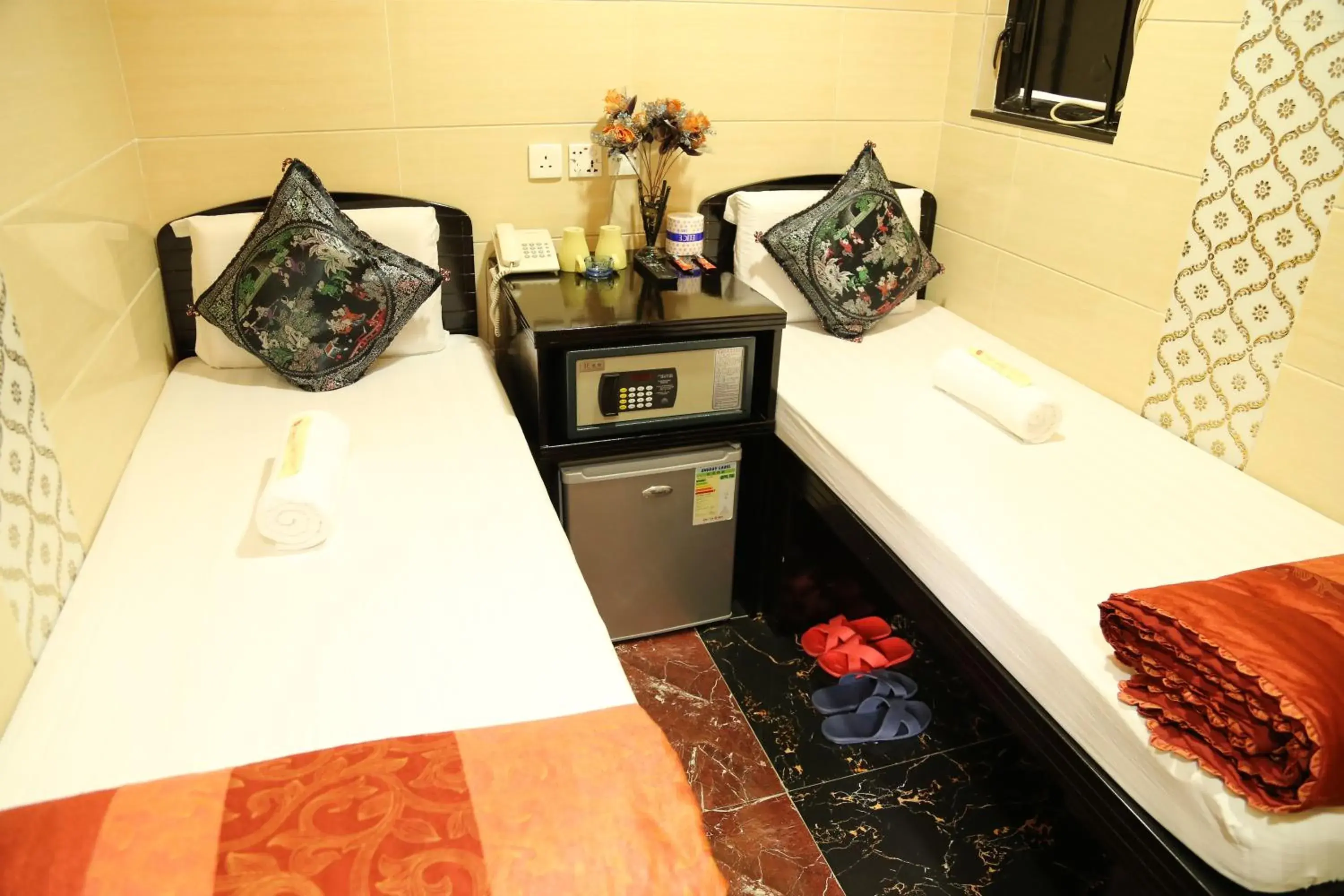 Bedroom, Bed in Australian Guest House Bedroom, Bed in Australian Guest House