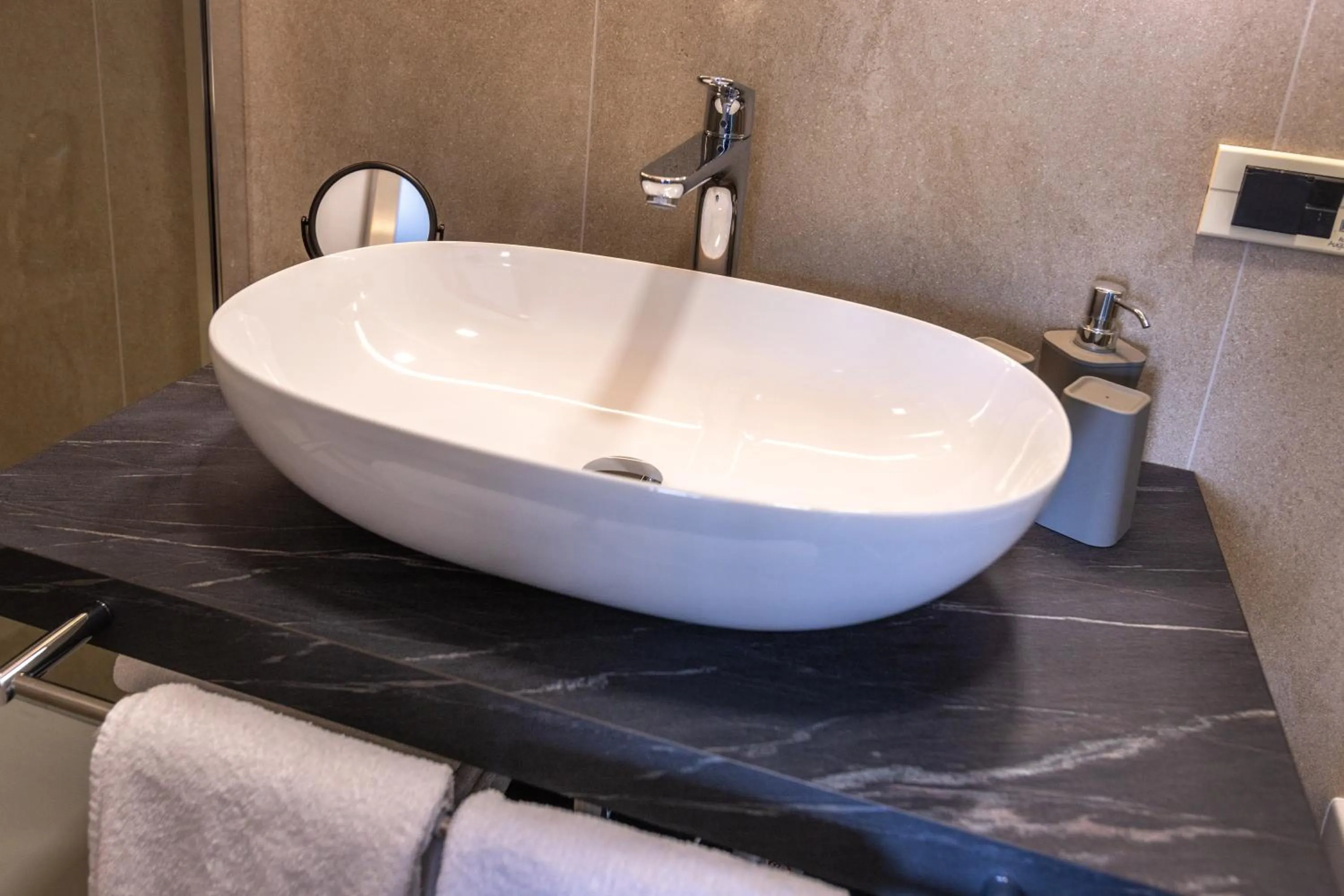 Bathroom in Hotel Augusta