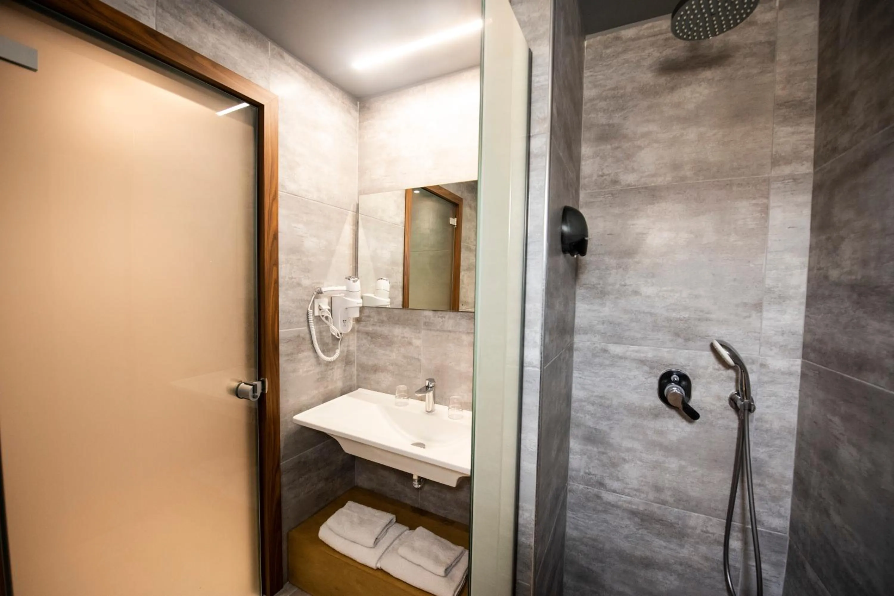 Bathroom in Summer Village of Hippokrates - Adults only