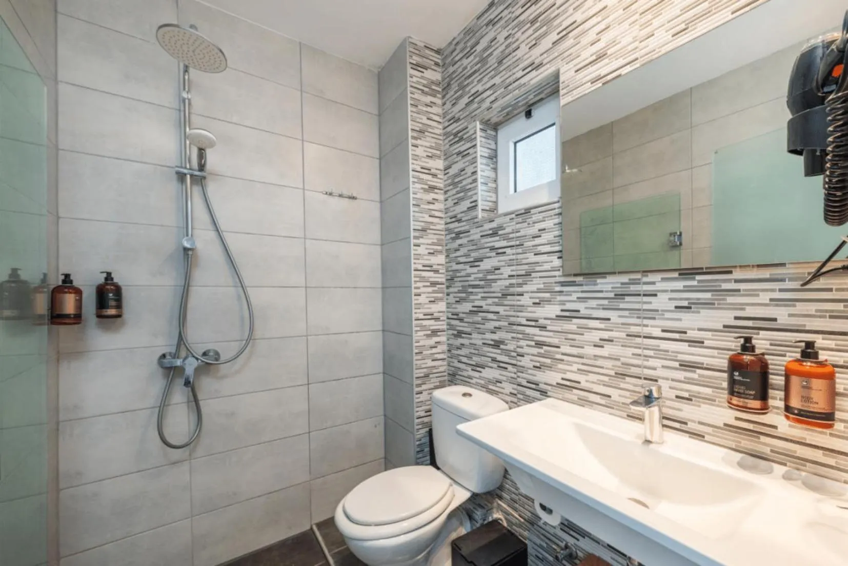 Summer Village of Hippokrates - Adults only