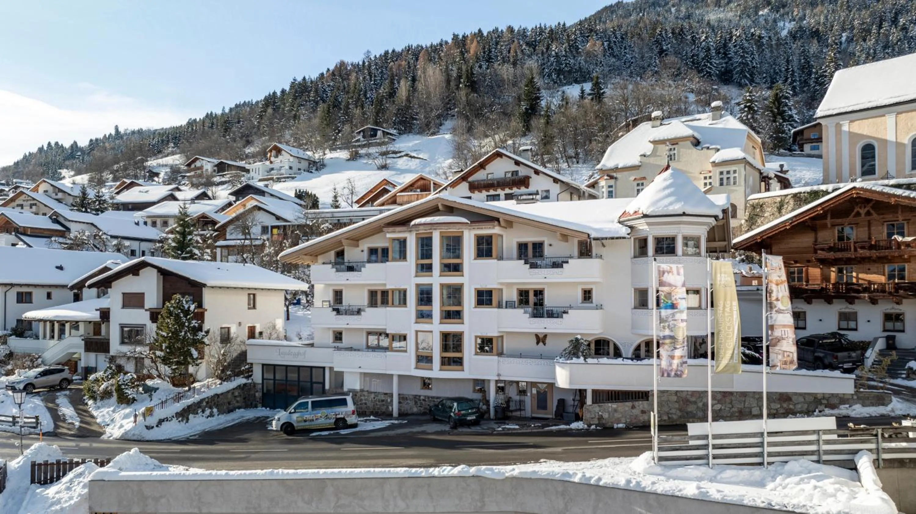 Property building in LAUDEGGHOF Ladis