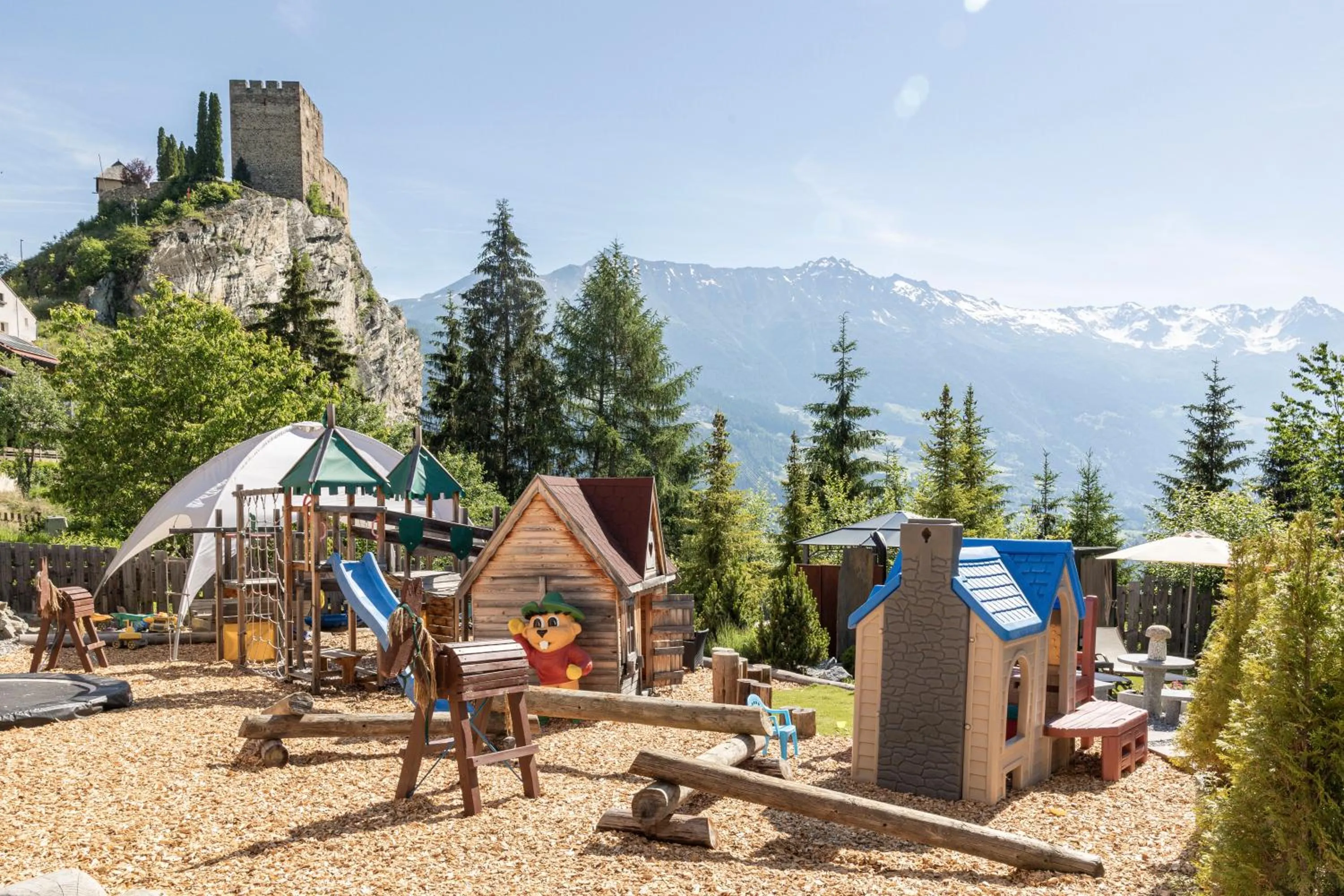 Activities in LAUDEGGHOF Ladis
