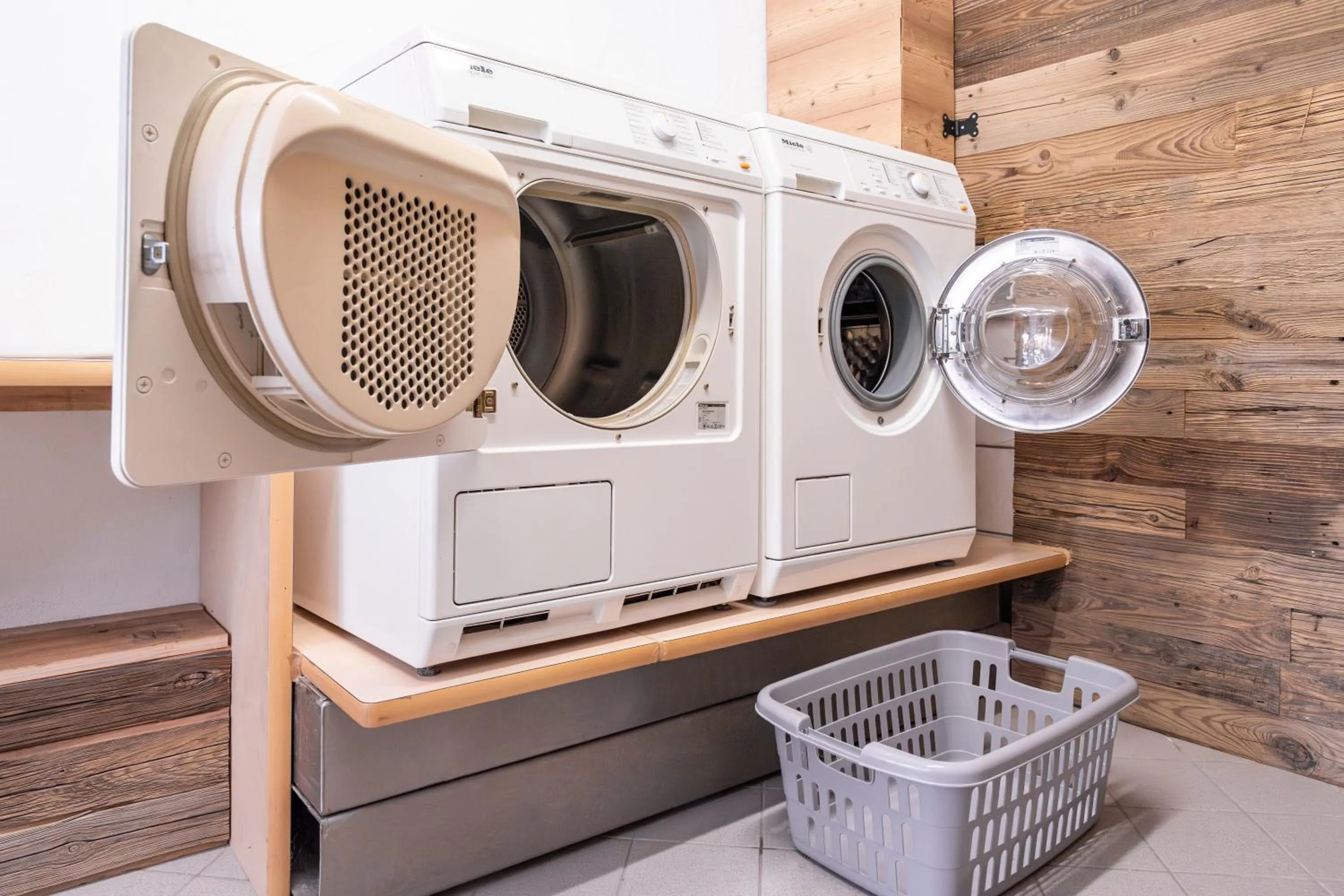 washing machine in LAUDEGGHOF Ladis