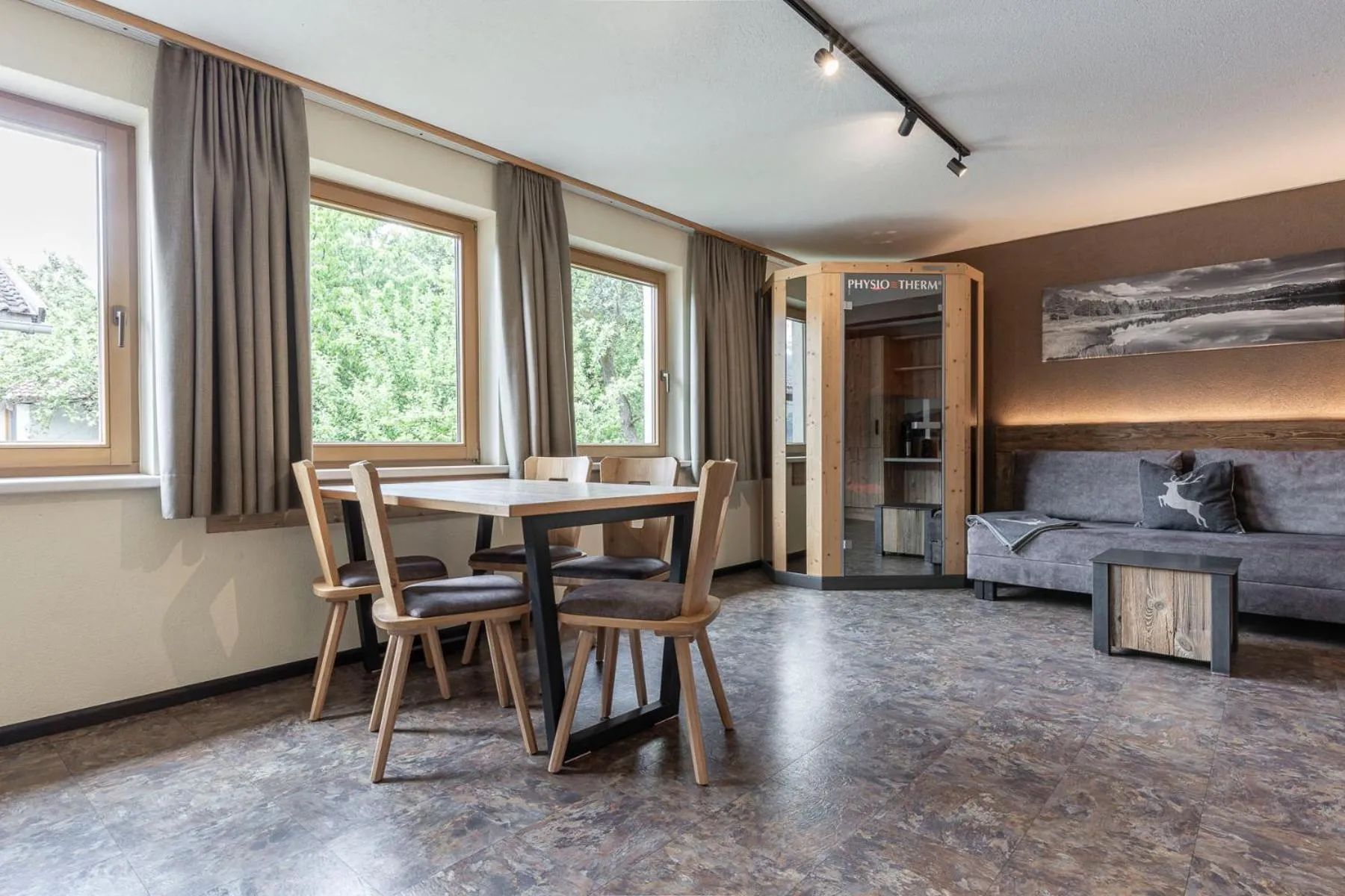 LAUDEGGHOF Ladis