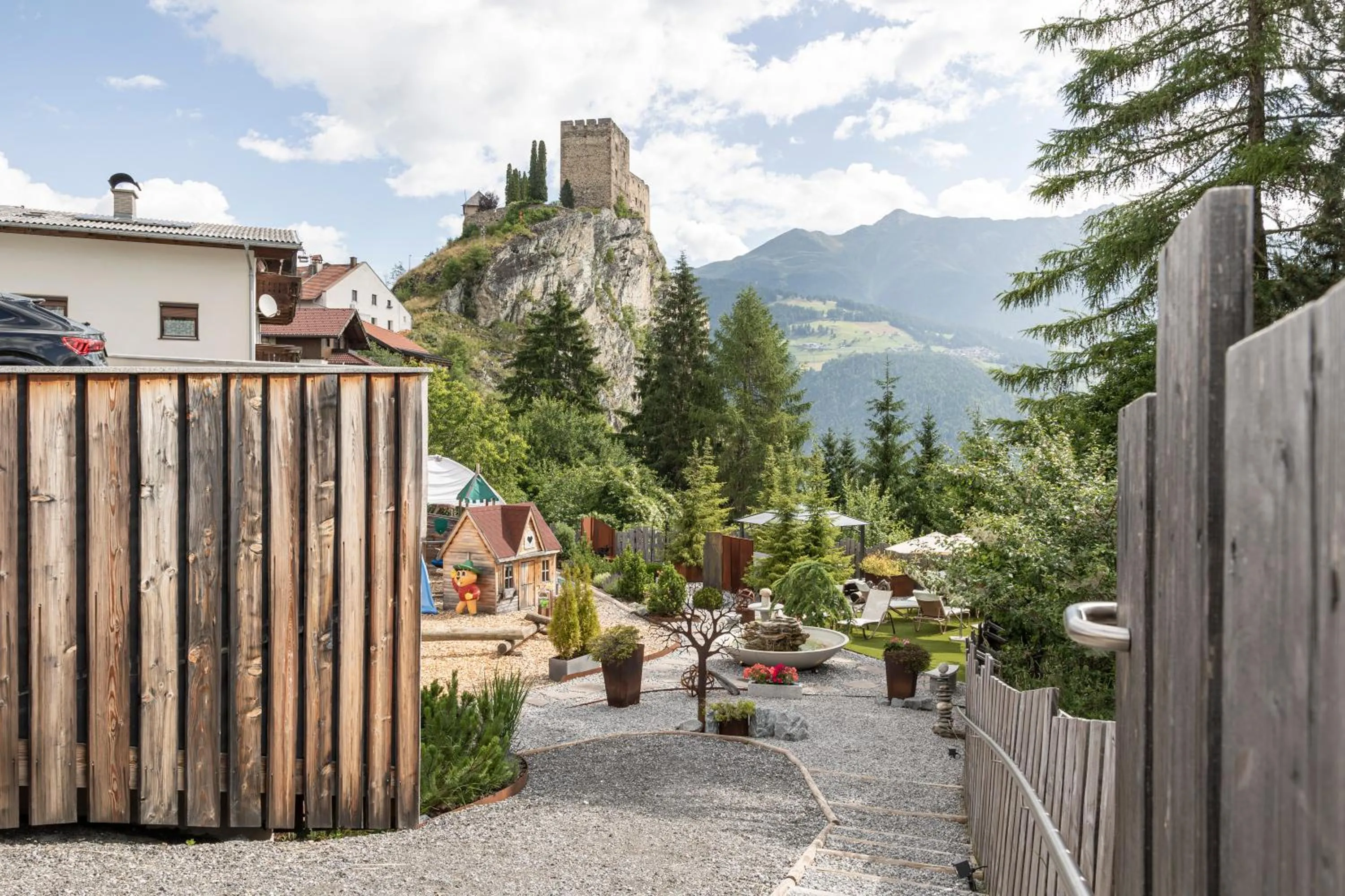 Activities in LAUDEGGHOF Ladis