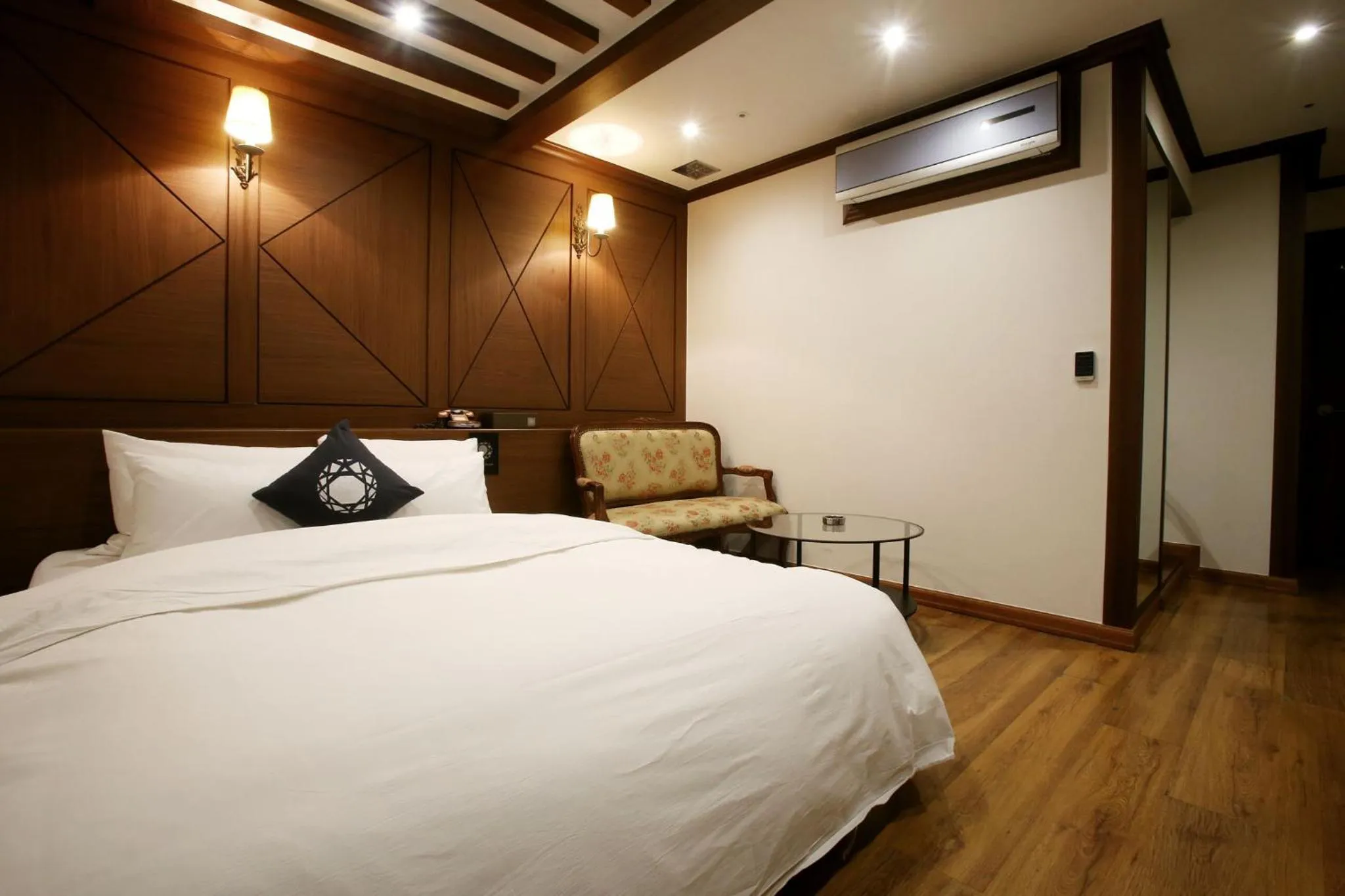 Bed in Hotel Cullinan Yongin