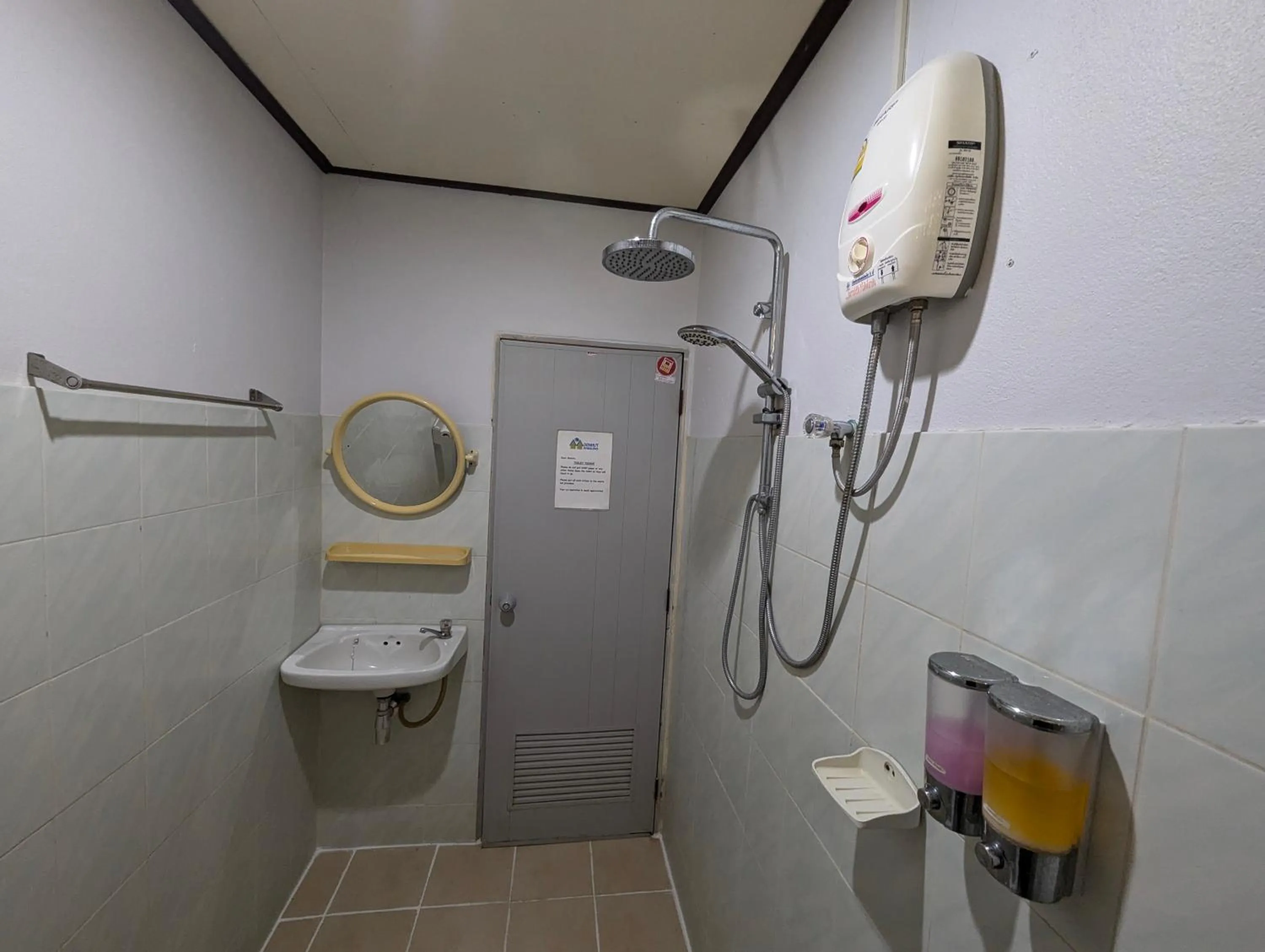 Bathroom in Moonhut Bungalows