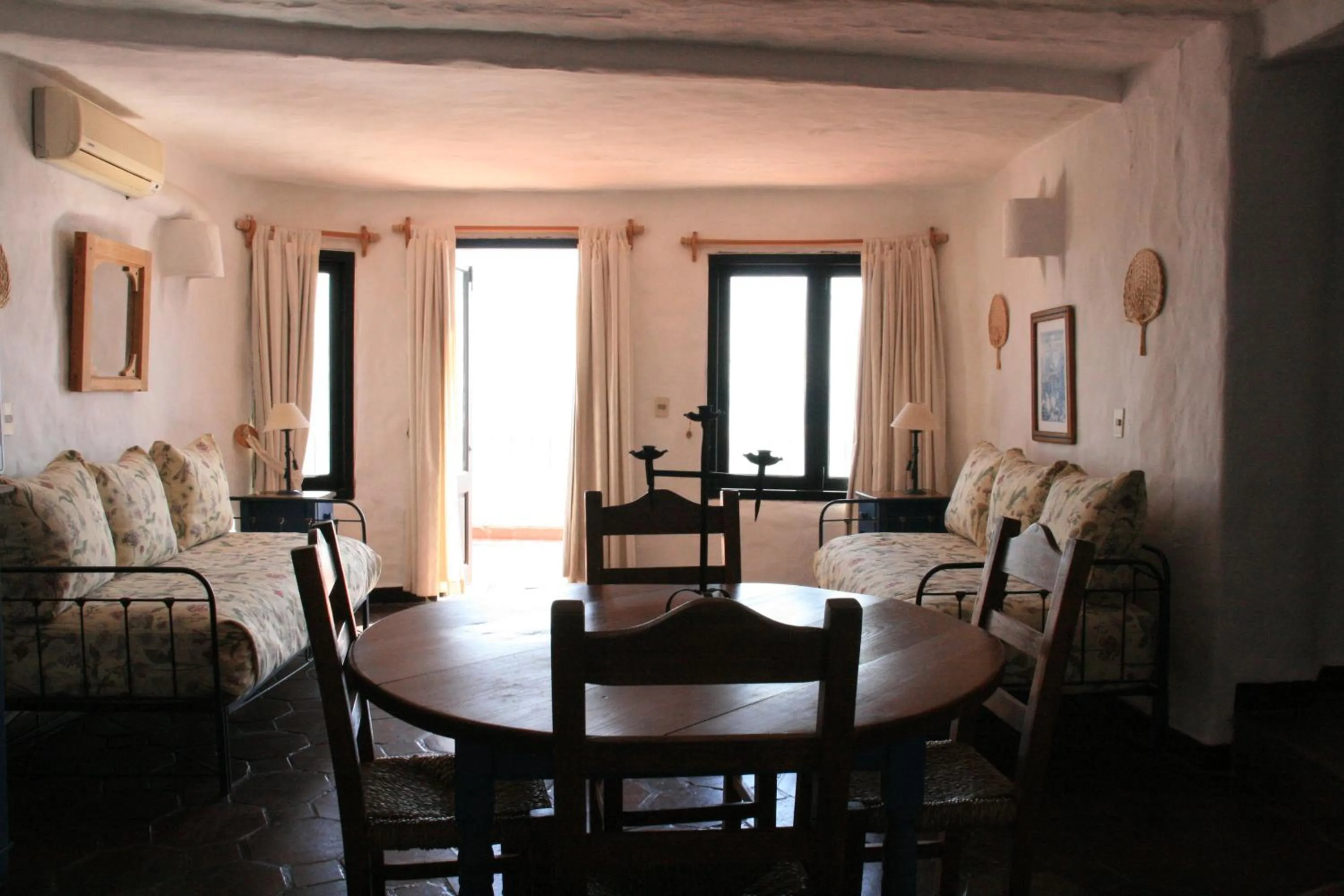 Living room in Club Hotel Casapueblo