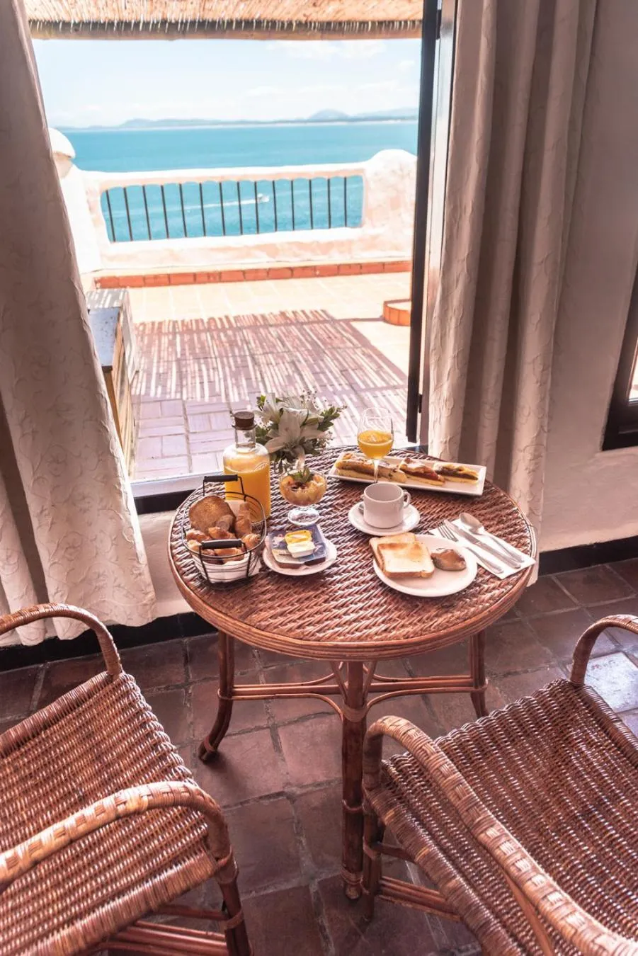 Breakfast in Club Hotel Casapueblo