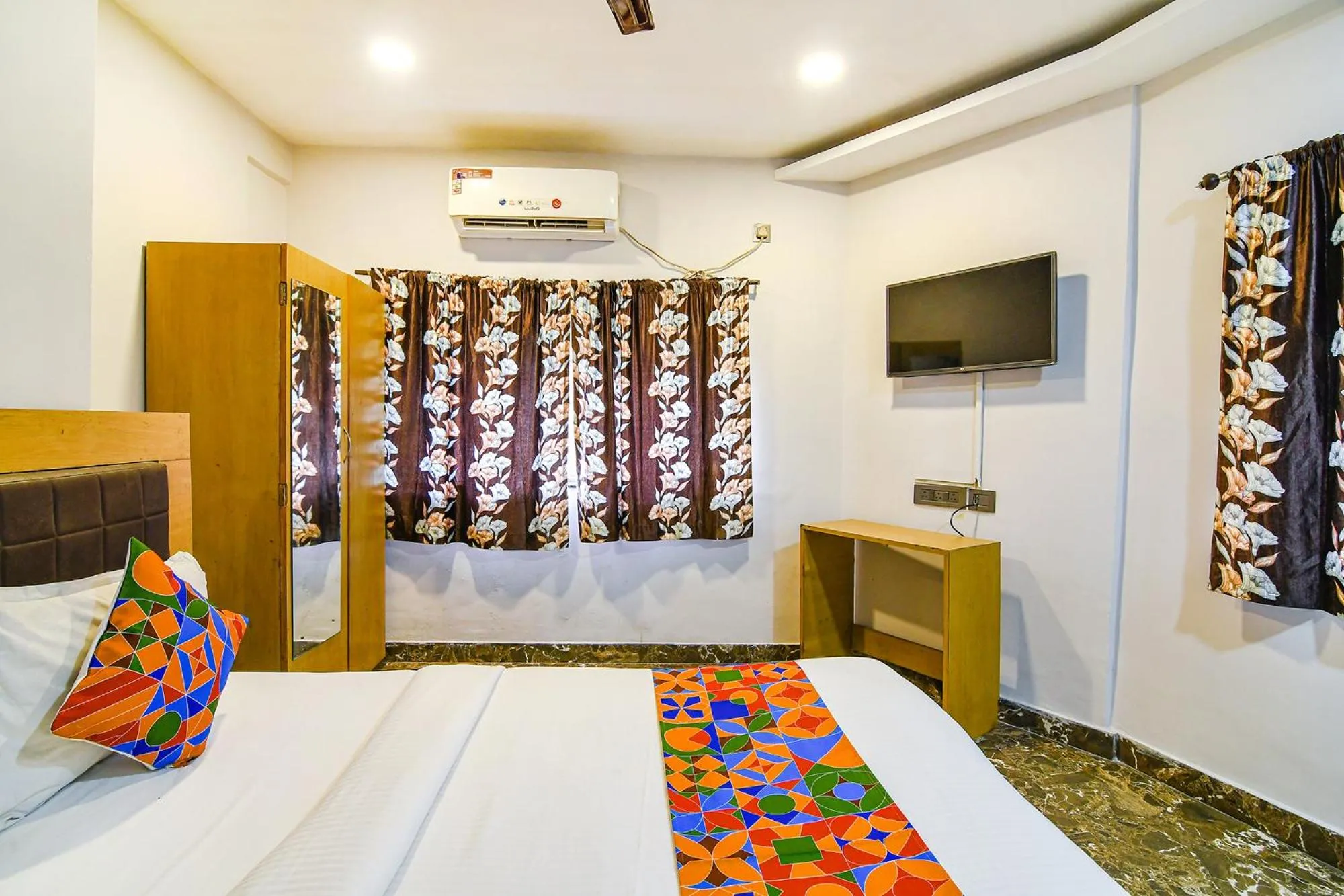 Bed in Via Krishna I - Nr Birla Industrial & Tech Museum